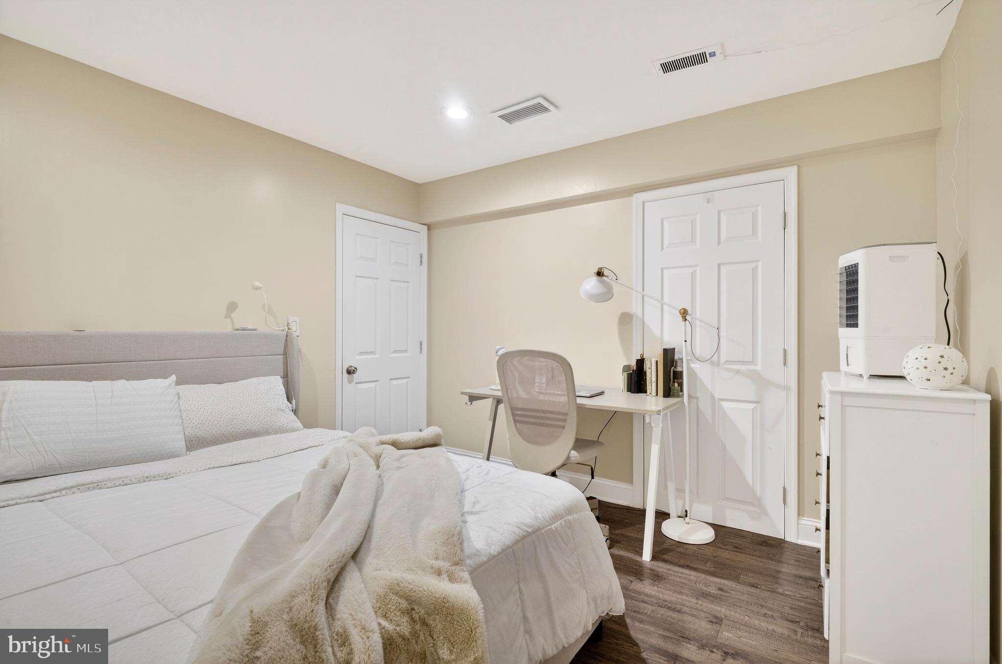 WHEATON OUT RES. (2) - Residential