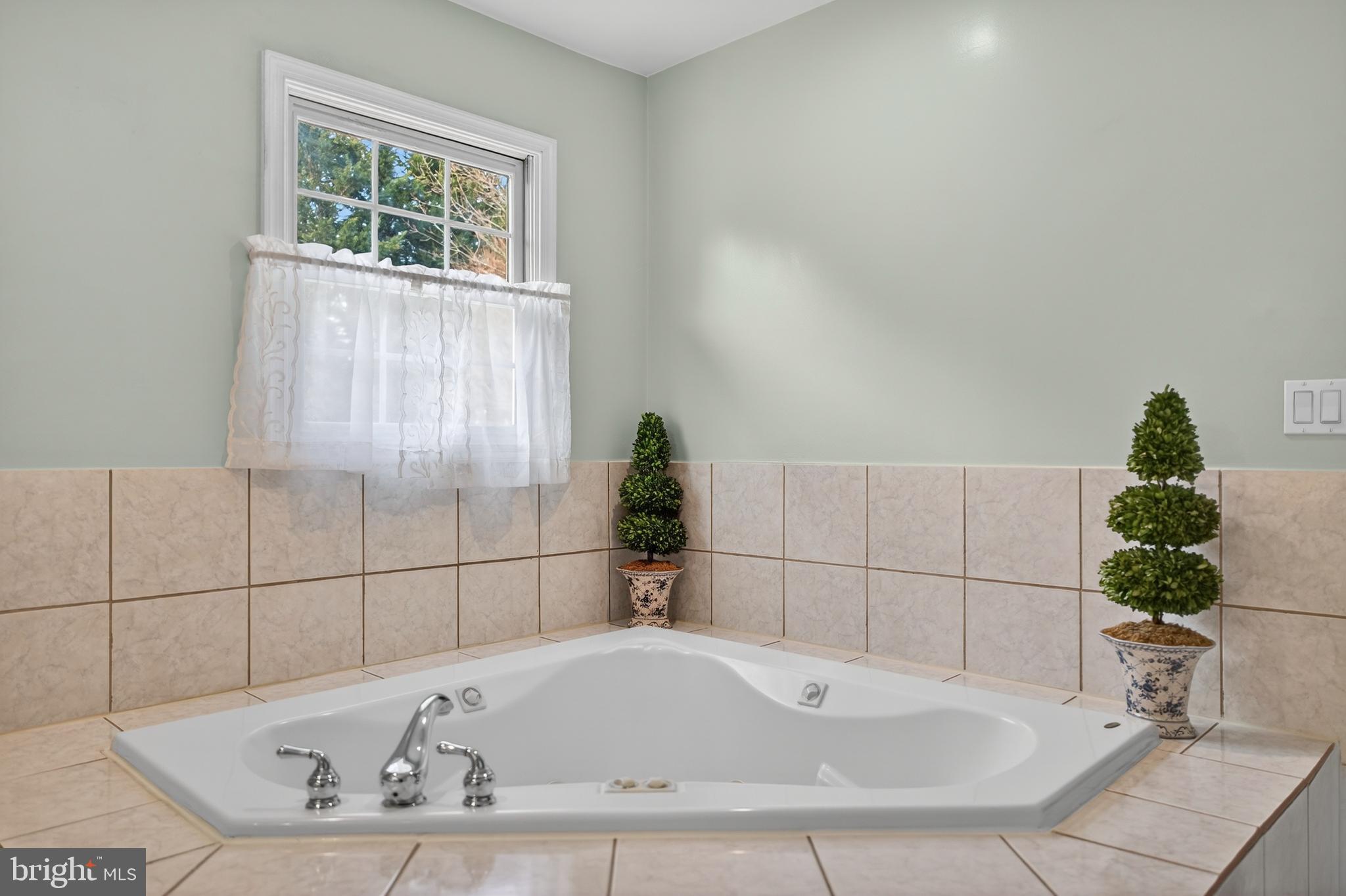 WHEATON OUT RES. (2) - Residential