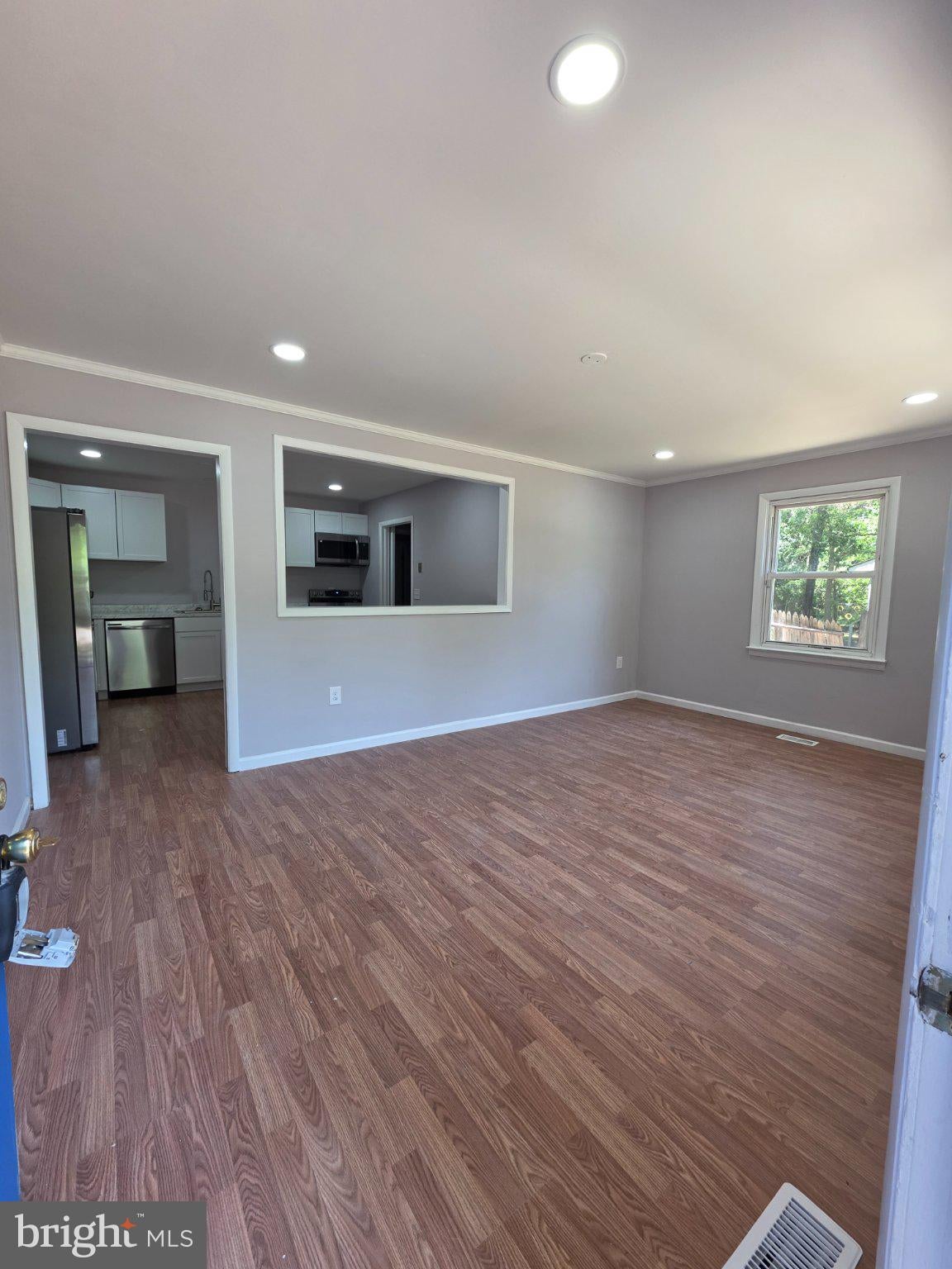 1706 SAMUEL LANE