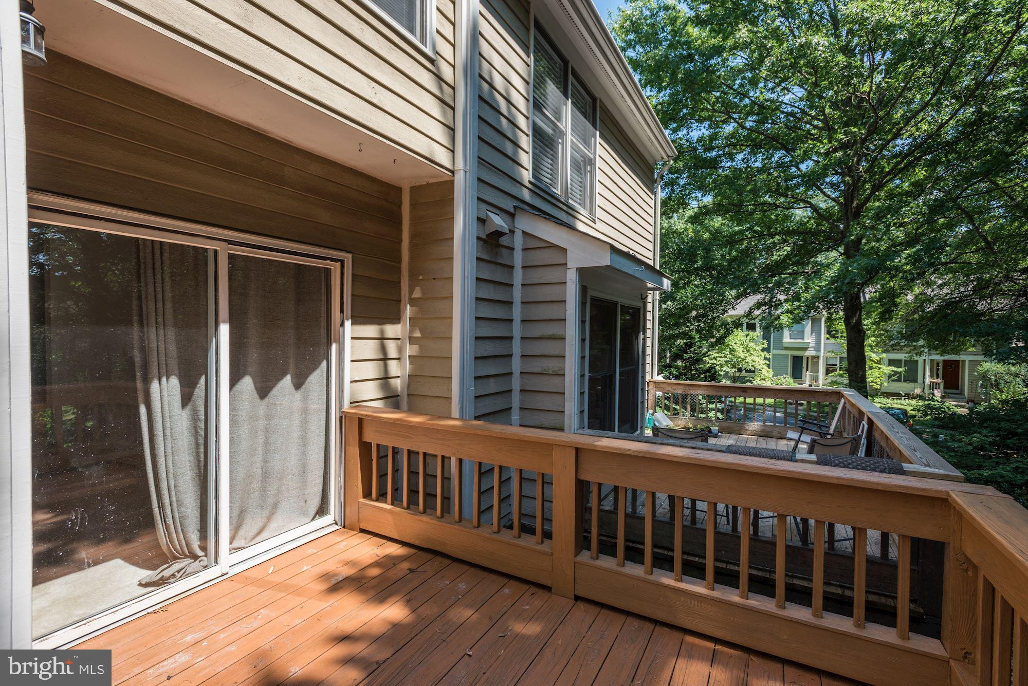 OAK SPRING - Residential Lease