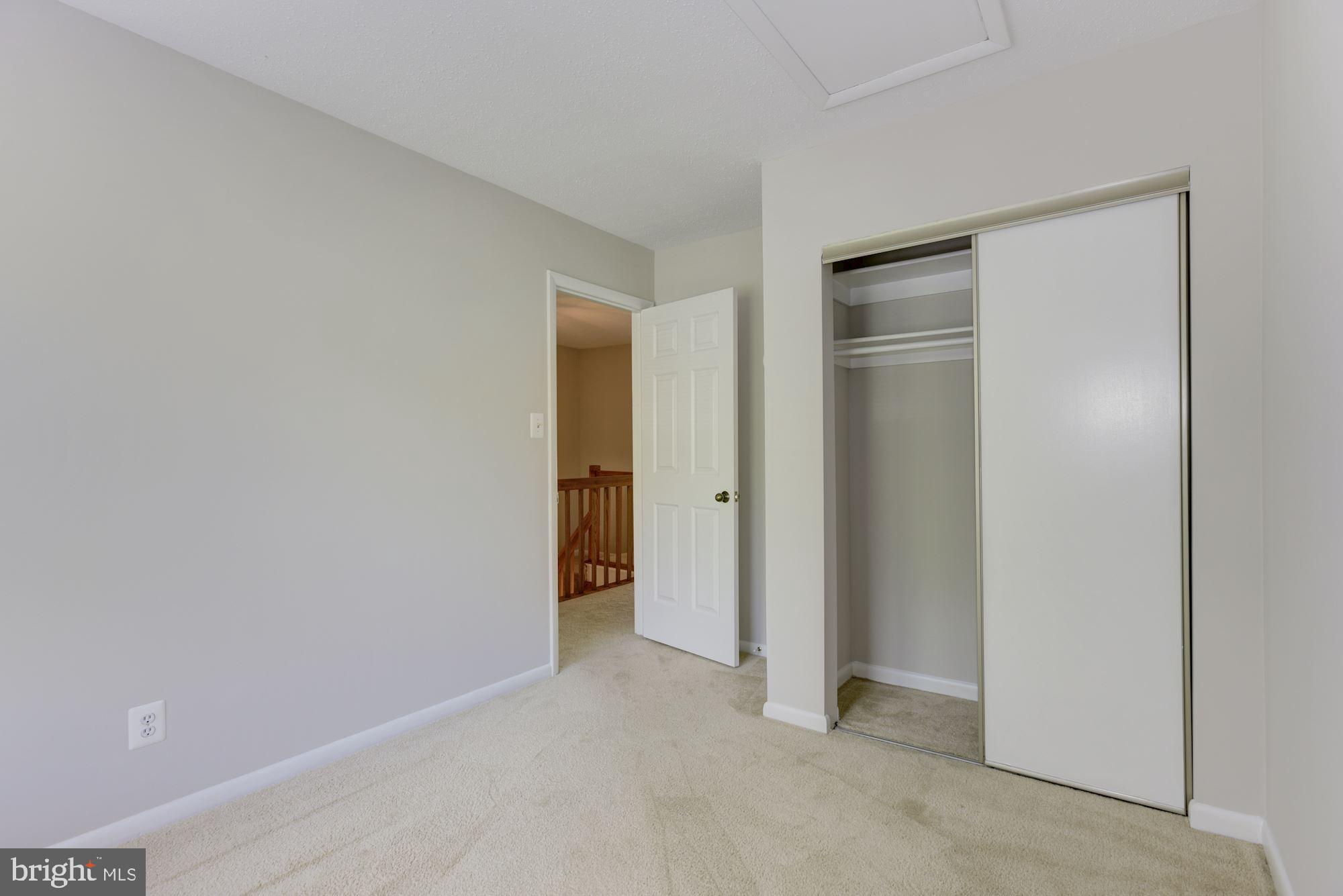 OAK SPRING - Residential Lease