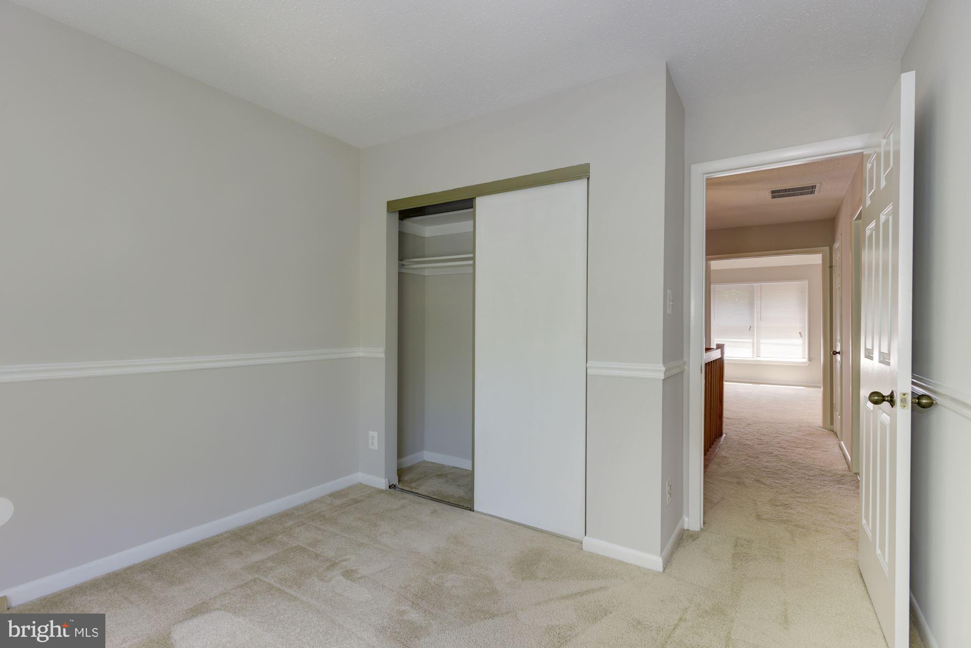 OAK SPRING - Residential Lease