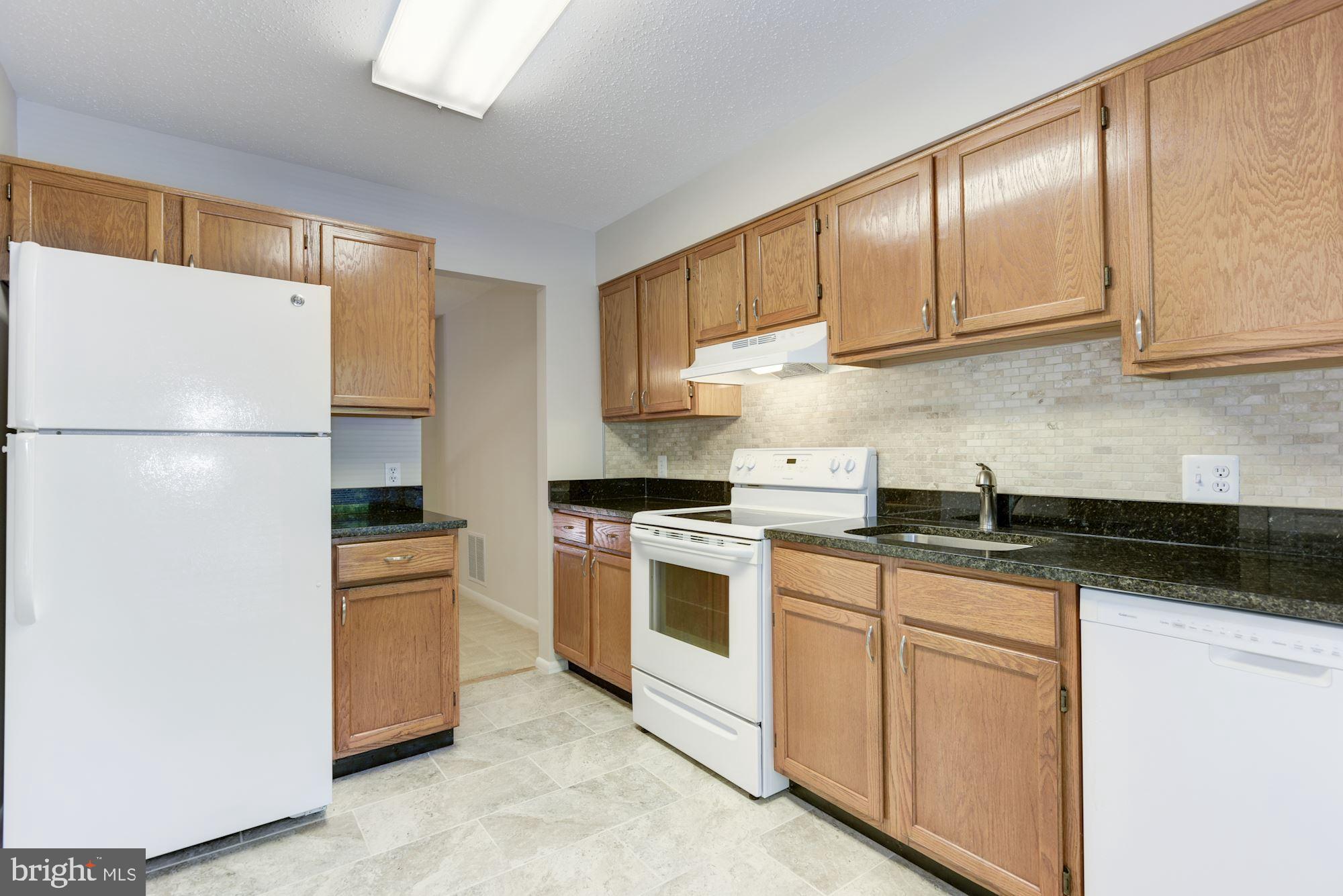 OAK SPRING - Residential Lease