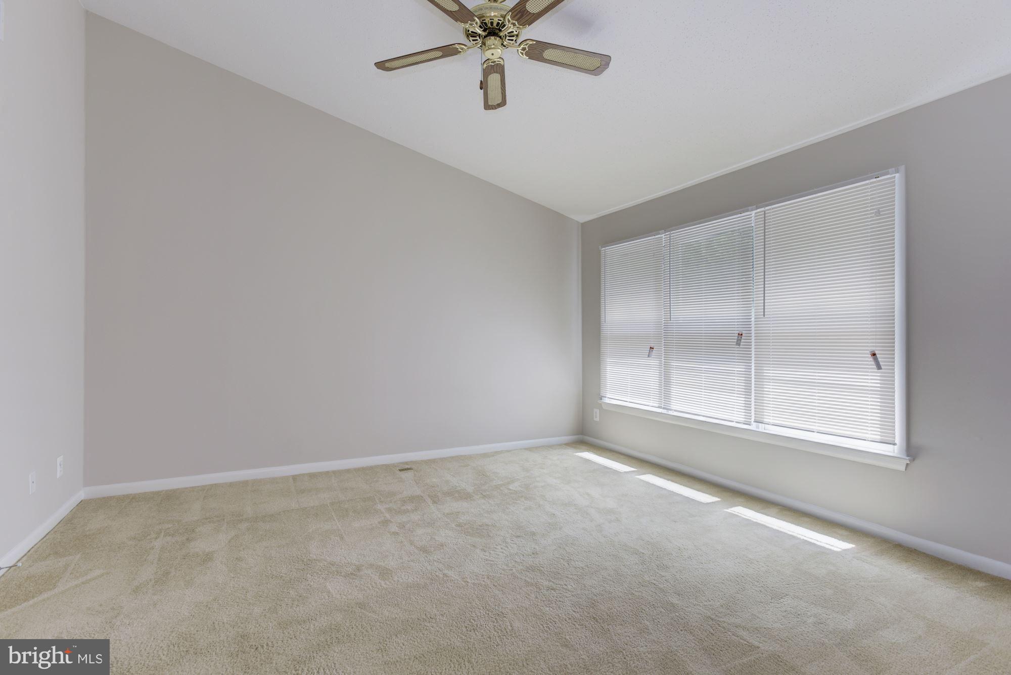 OAK SPRING - Residential Lease