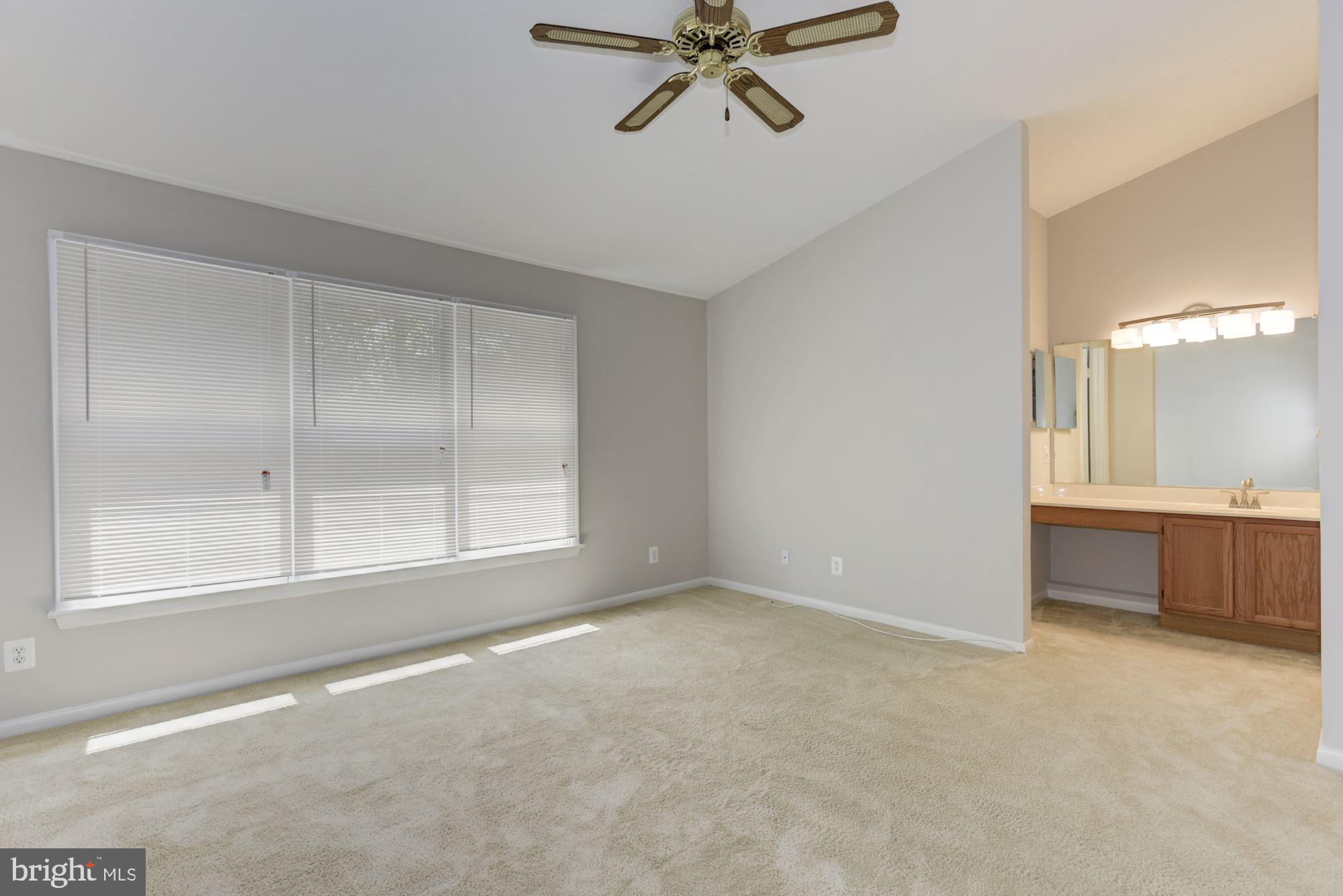 OAK SPRING - Residential Lease