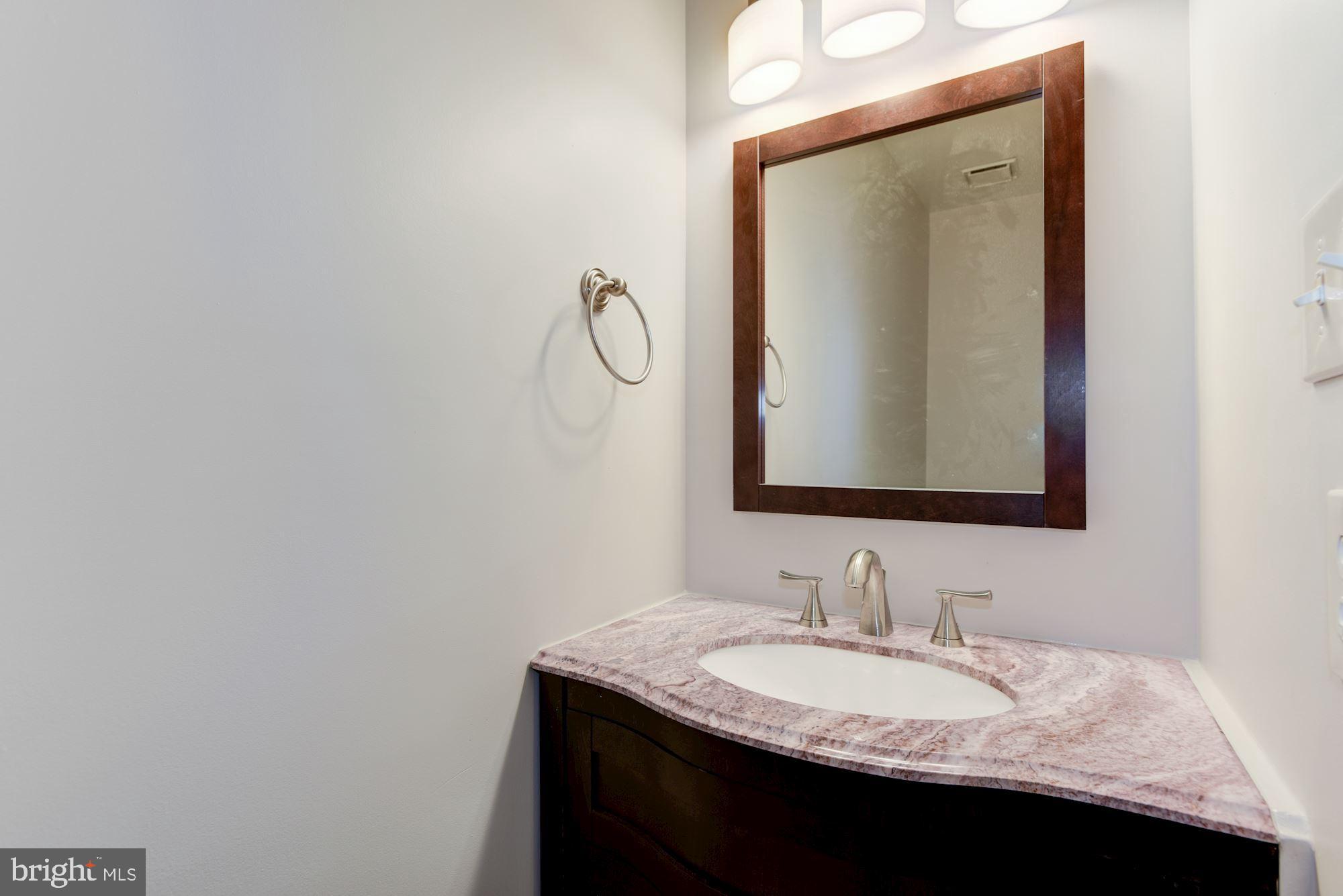 OAK SPRING - Residential Lease