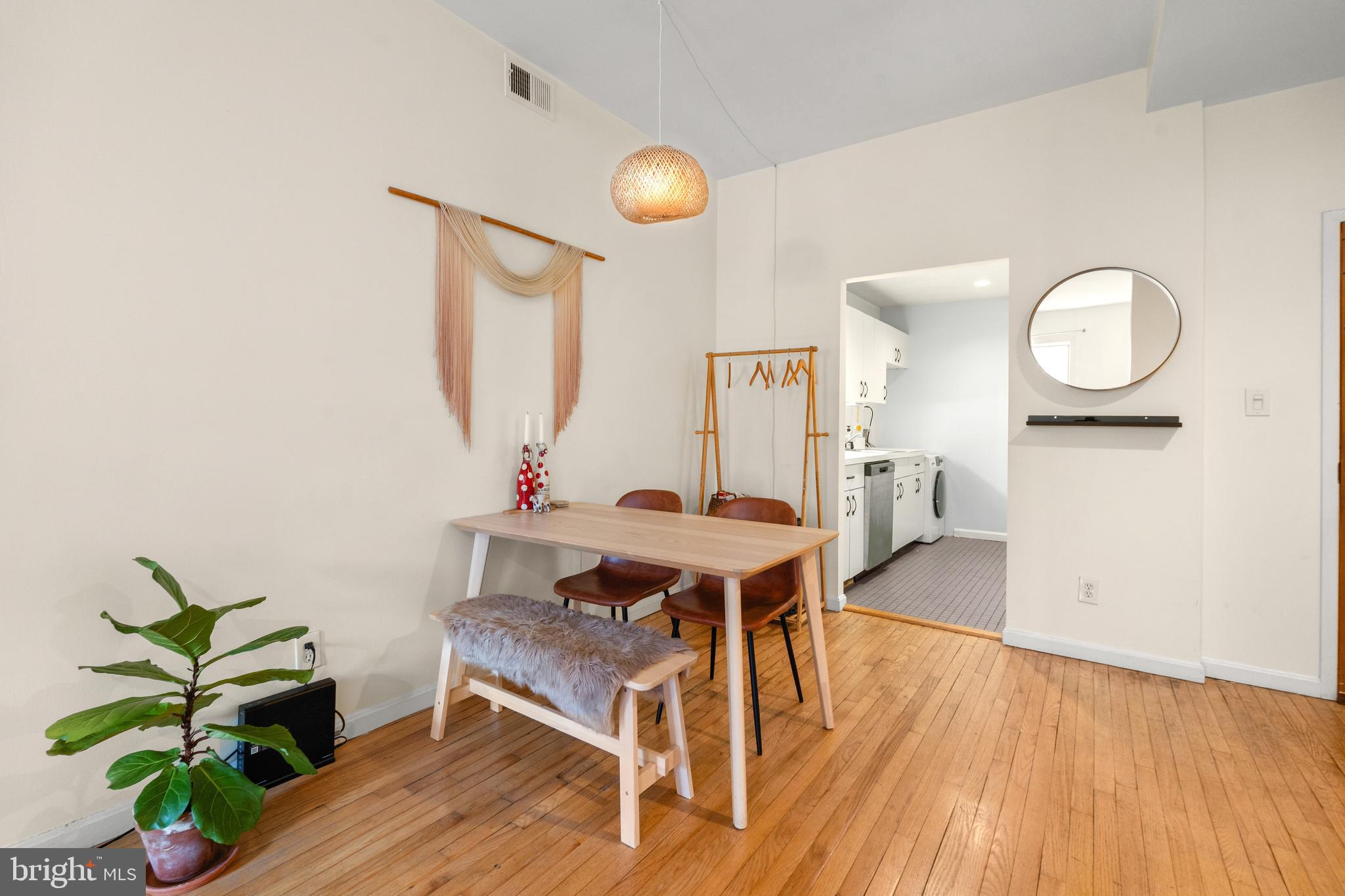 1926 NEW HAMPSHIRE AVENUE NW 12