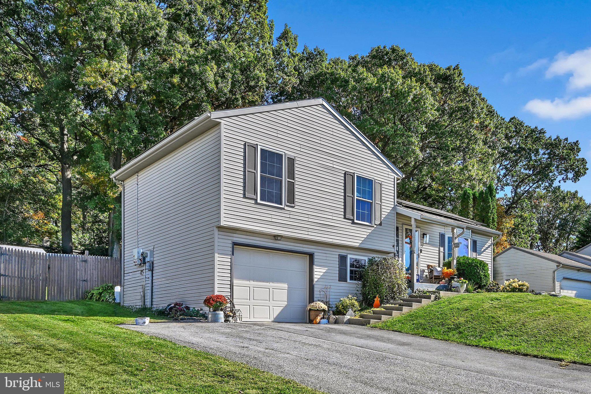 32 E BROOKFIELD DRIVE