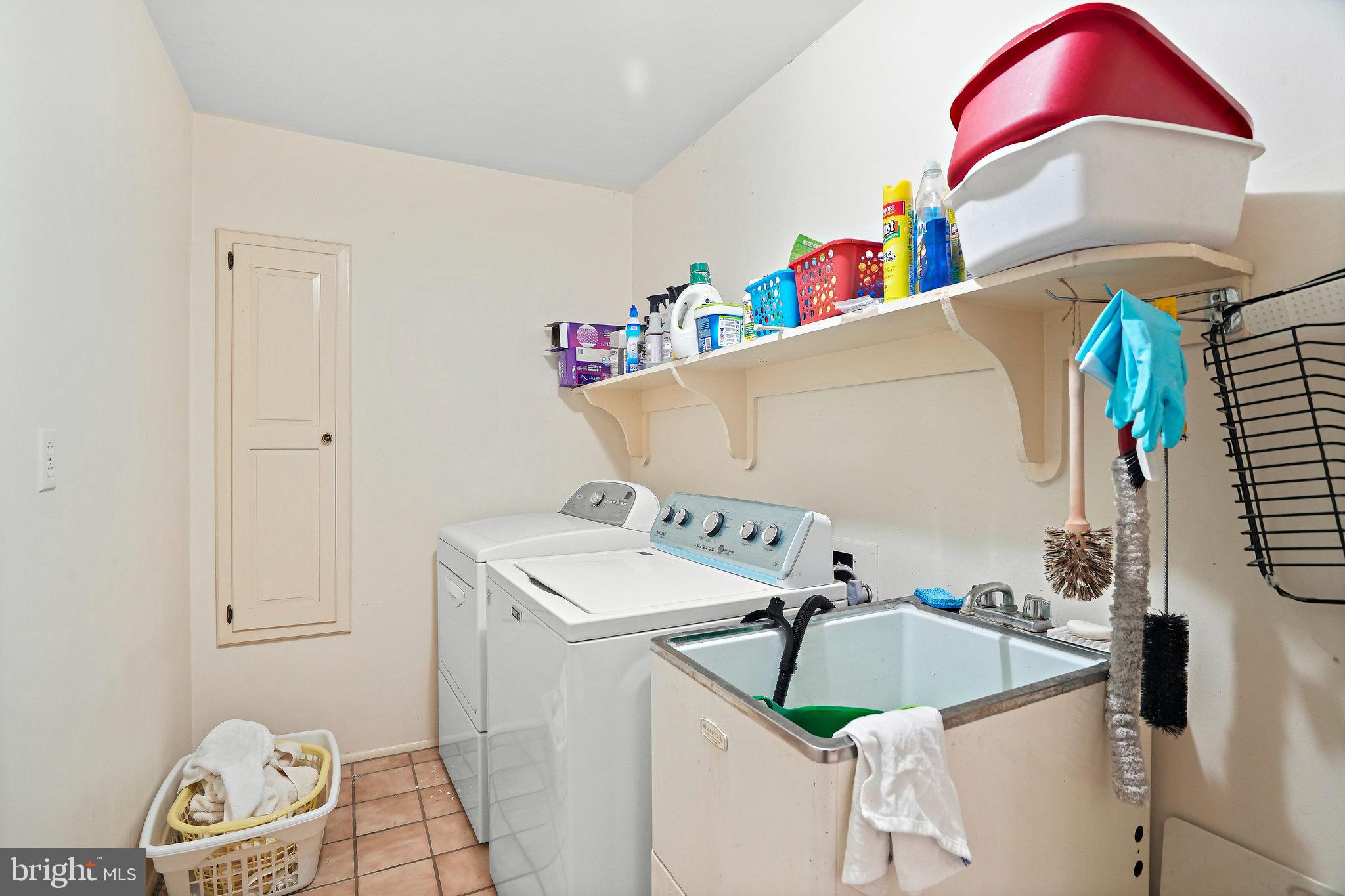 MT RADNOR HEIGHTS - Residential