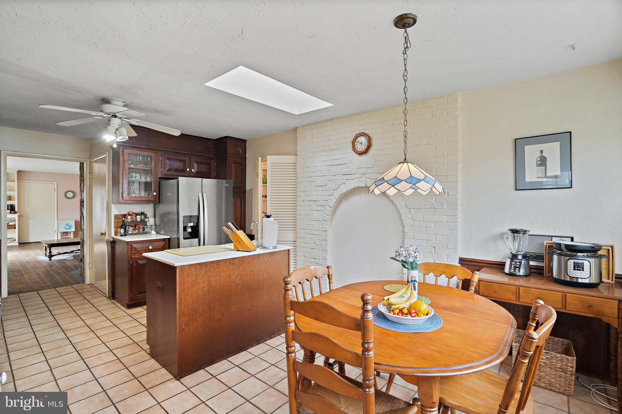 MT RADNOR HEIGHTS - Residential