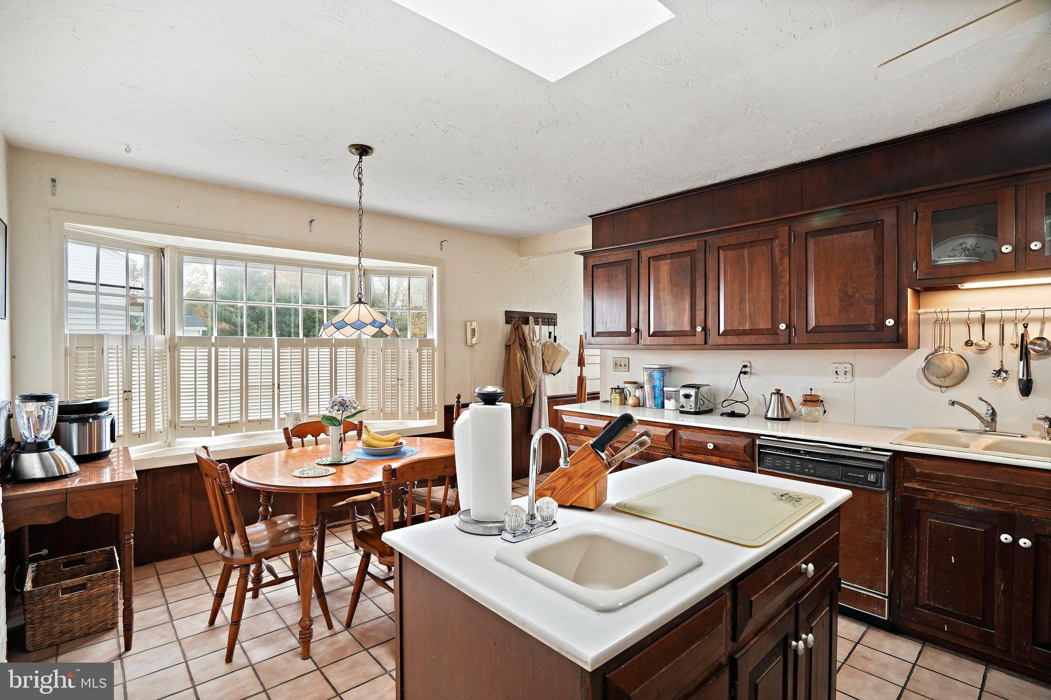 MT RADNOR HEIGHTS - Residential