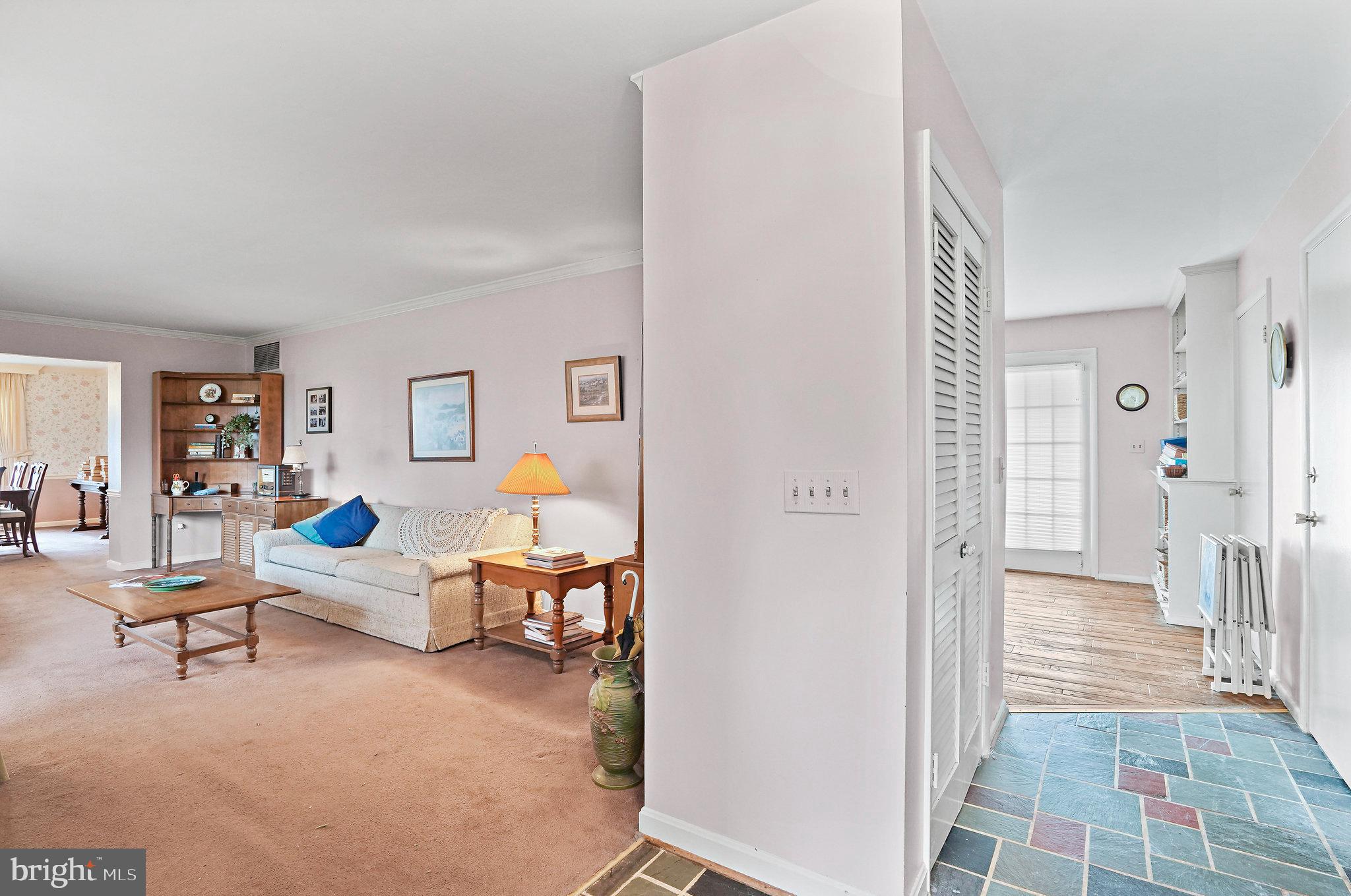 MT RADNOR HEIGHTS - Residential