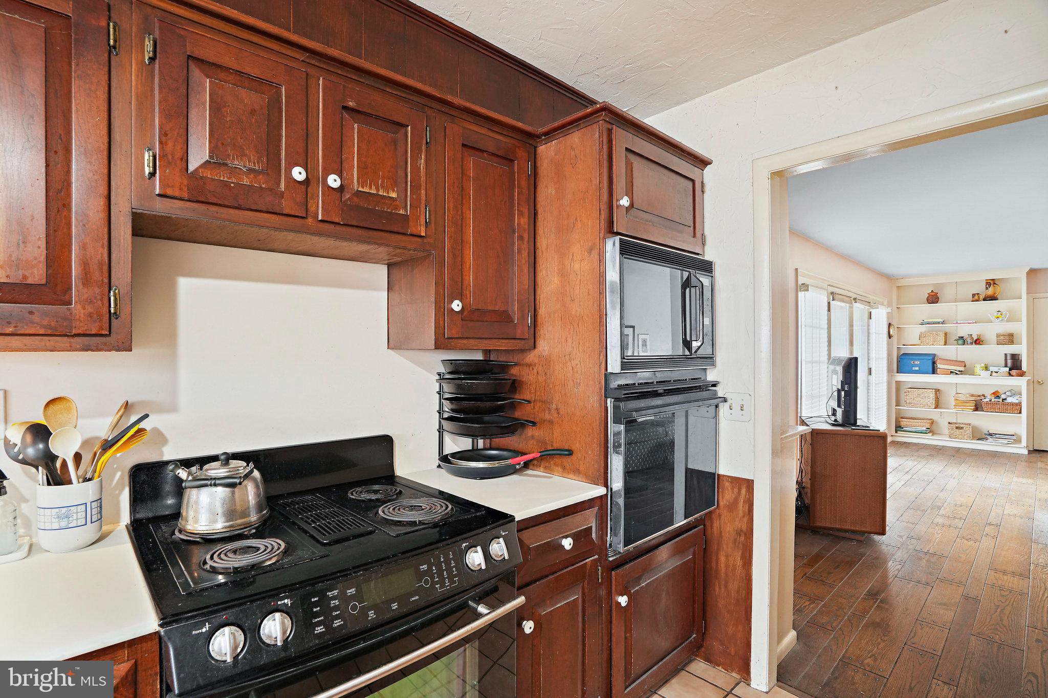 MT RADNOR HEIGHTS - Residential