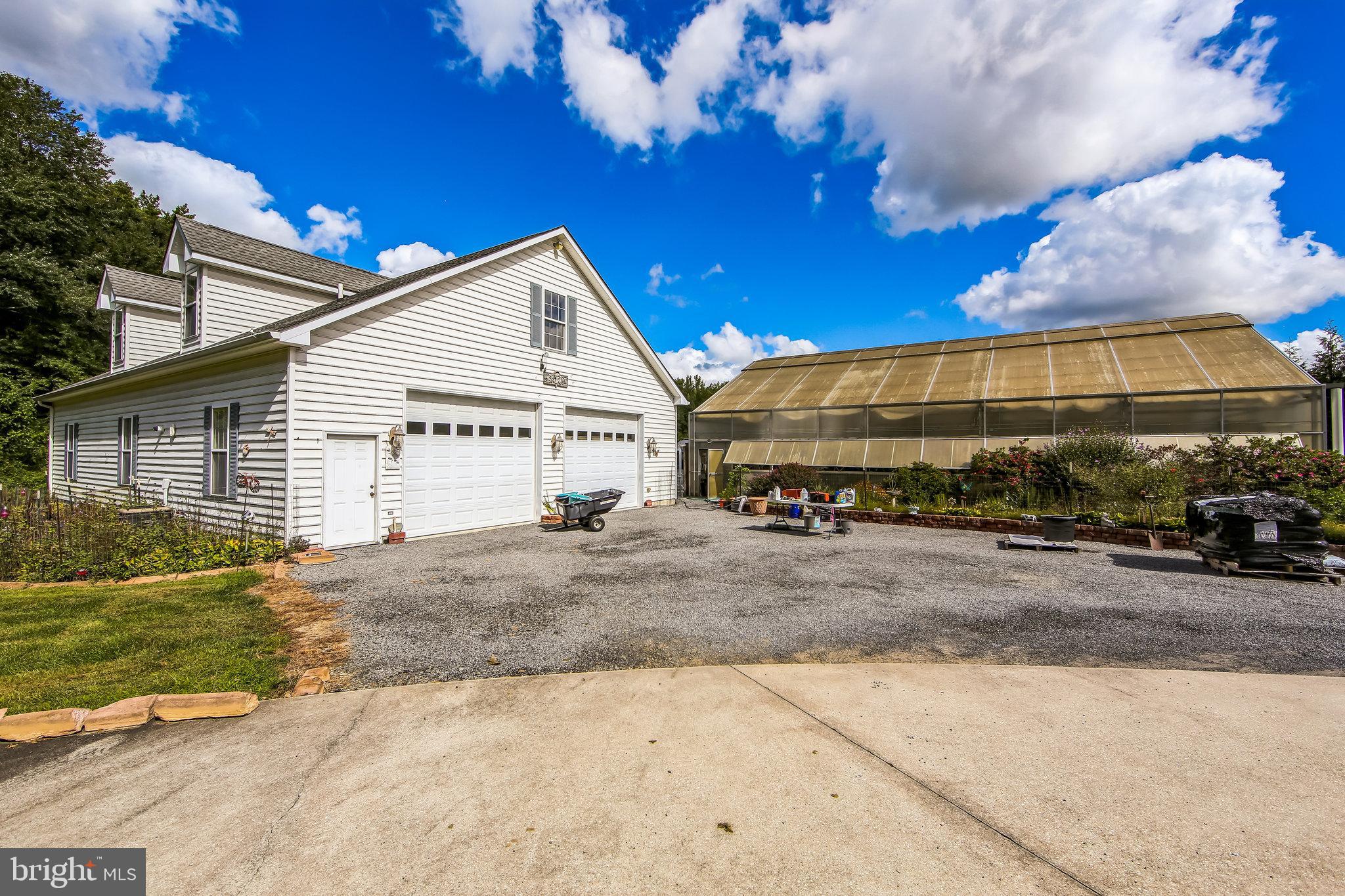 1096 DEXTER CORNER ROAD