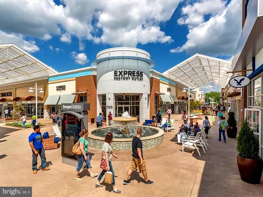 PROPHECY - Residential Lease