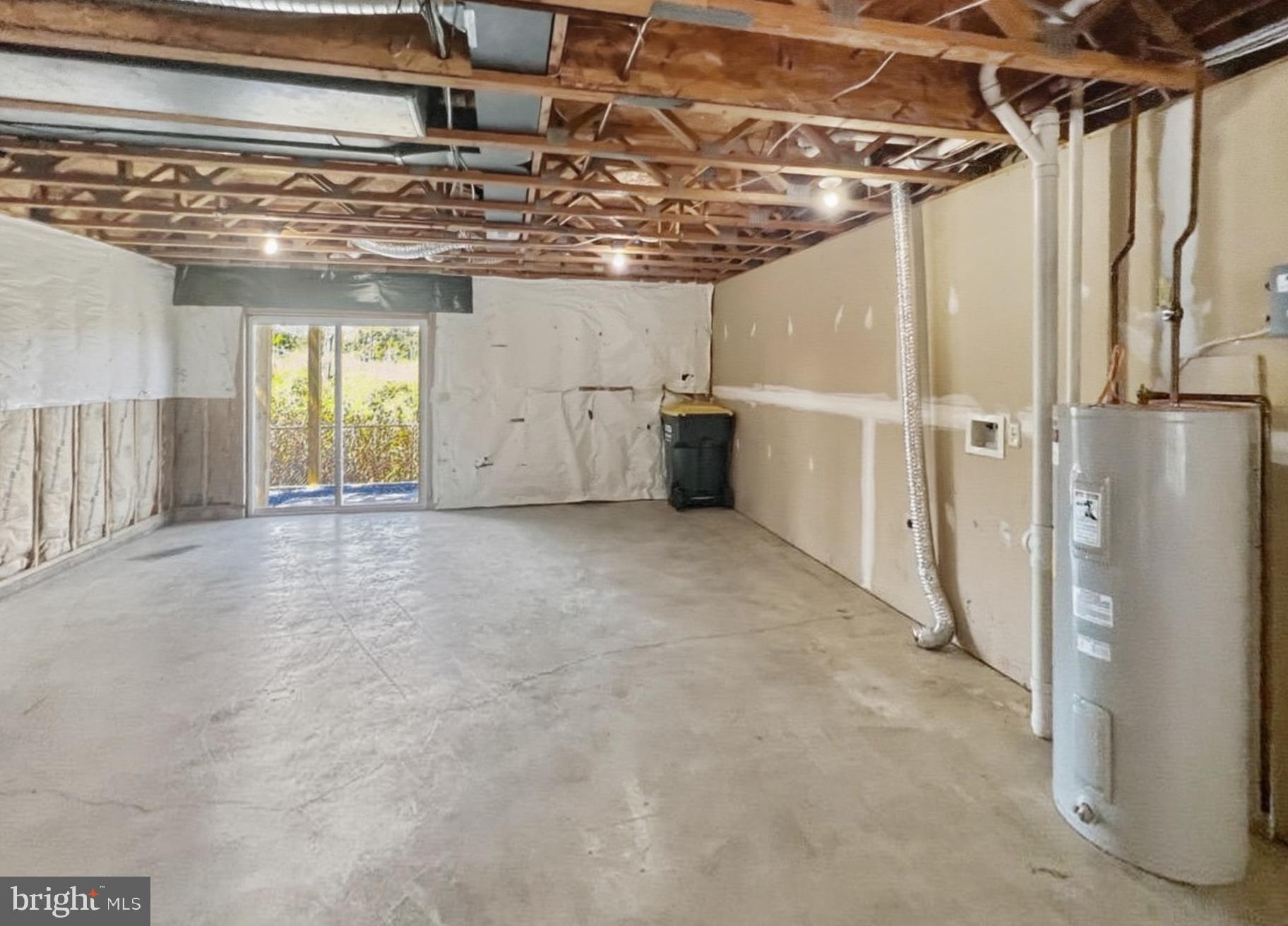 CAPTAINS QUARTER CONDOMINIUM - Residential Lease