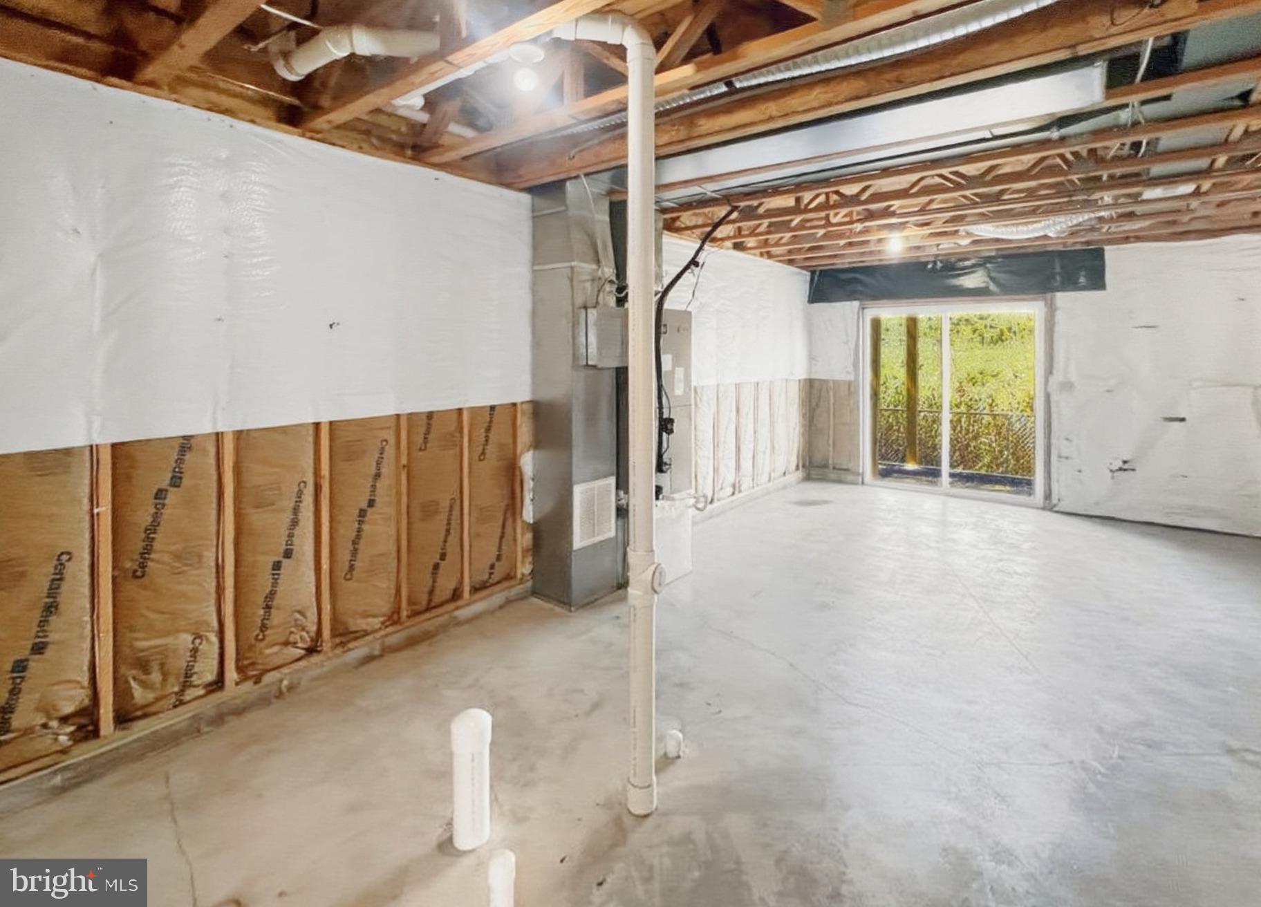 CAPTAINS QUARTER CONDOMINIUM - Residential Lease