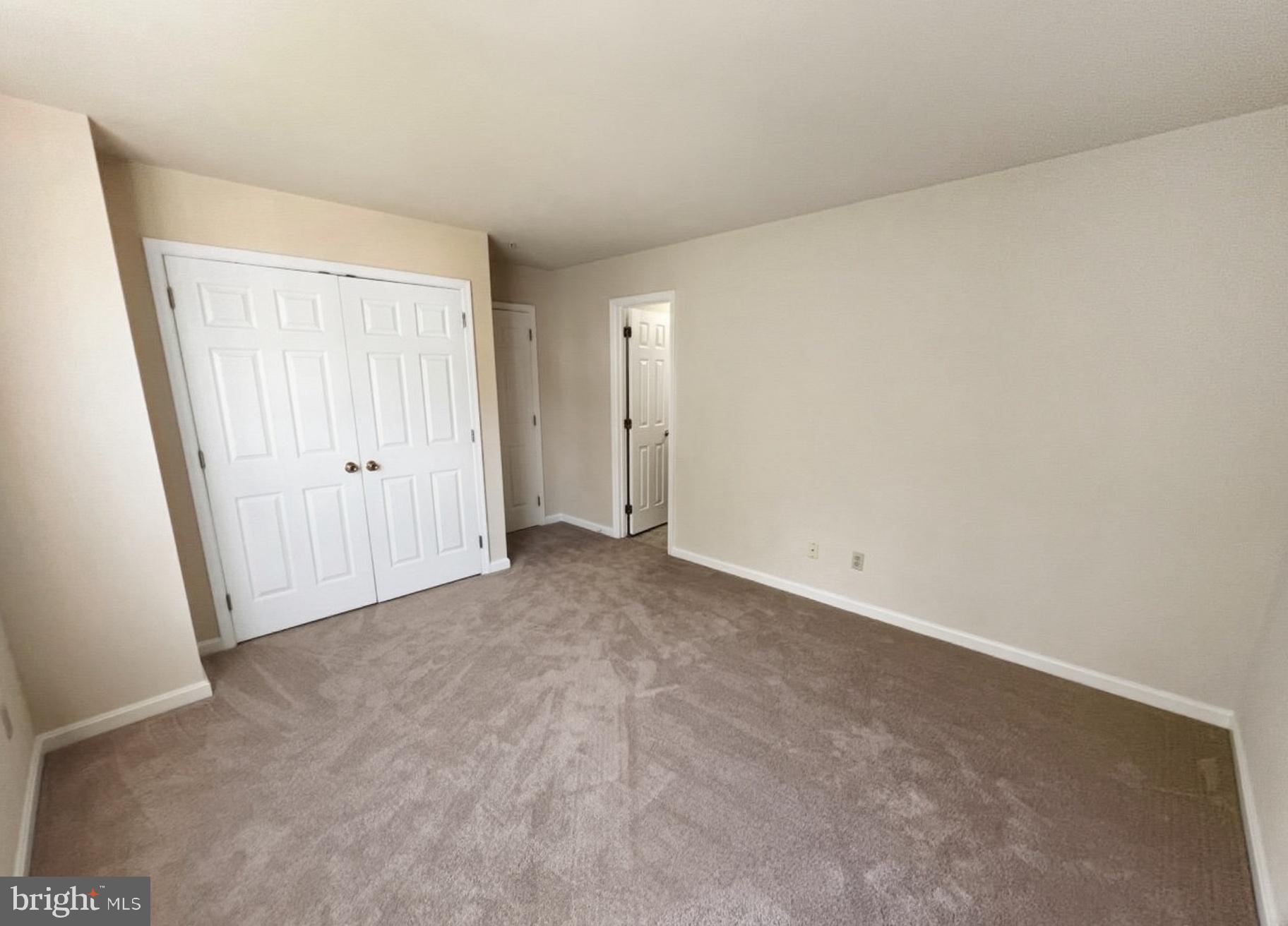 CAPTAINS QUARTER CONDOMINIUM - Residential Lease