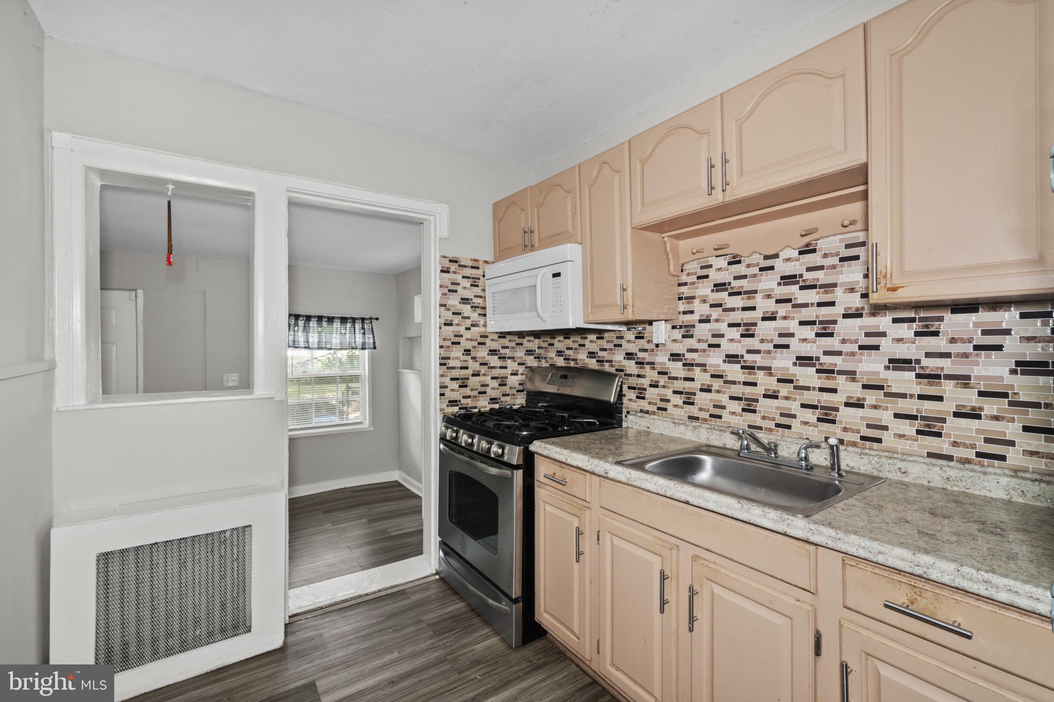 MIDTOWN EDMONDSON - Residential