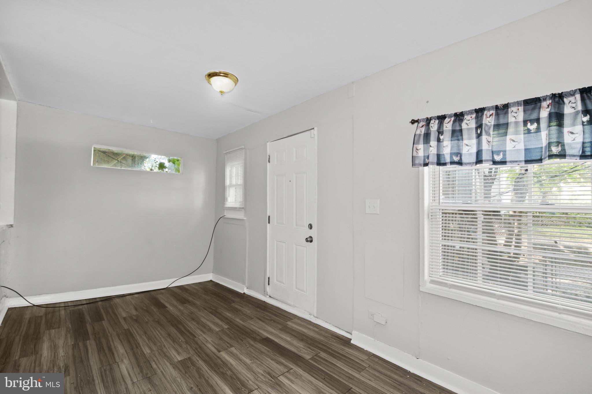 MIDTOWN EDMONDSON - Residential