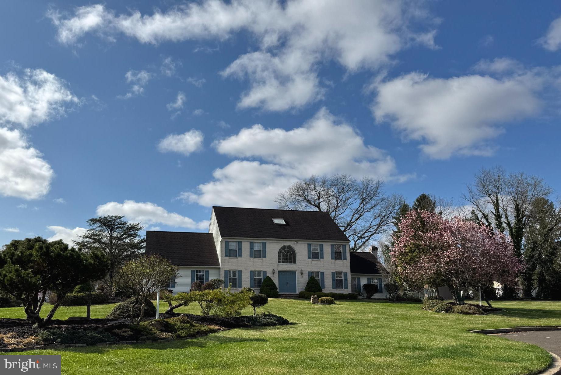 HIDDEN COVE ESTS - Residential