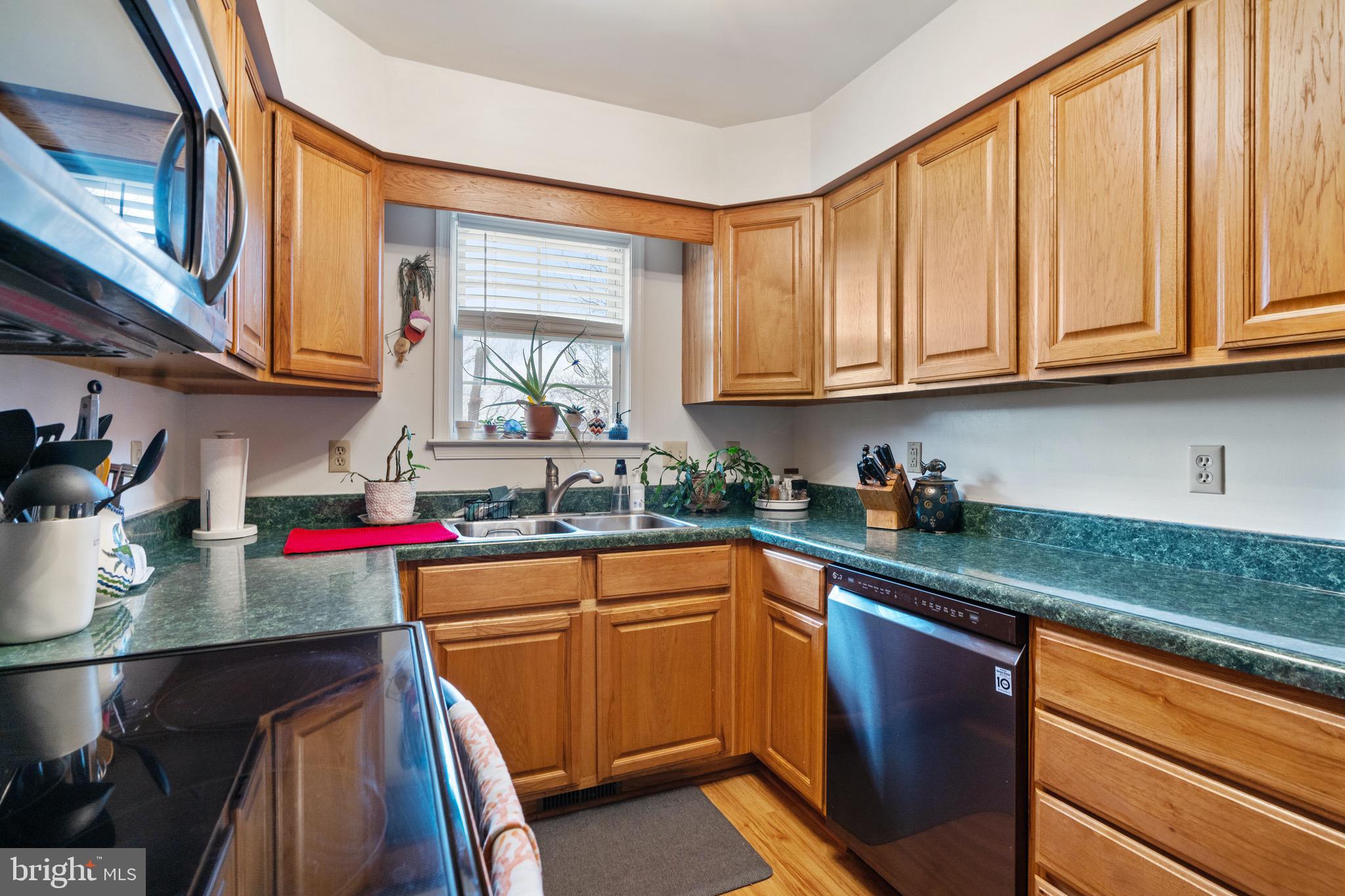 AY VIEW ESTATES - Residential