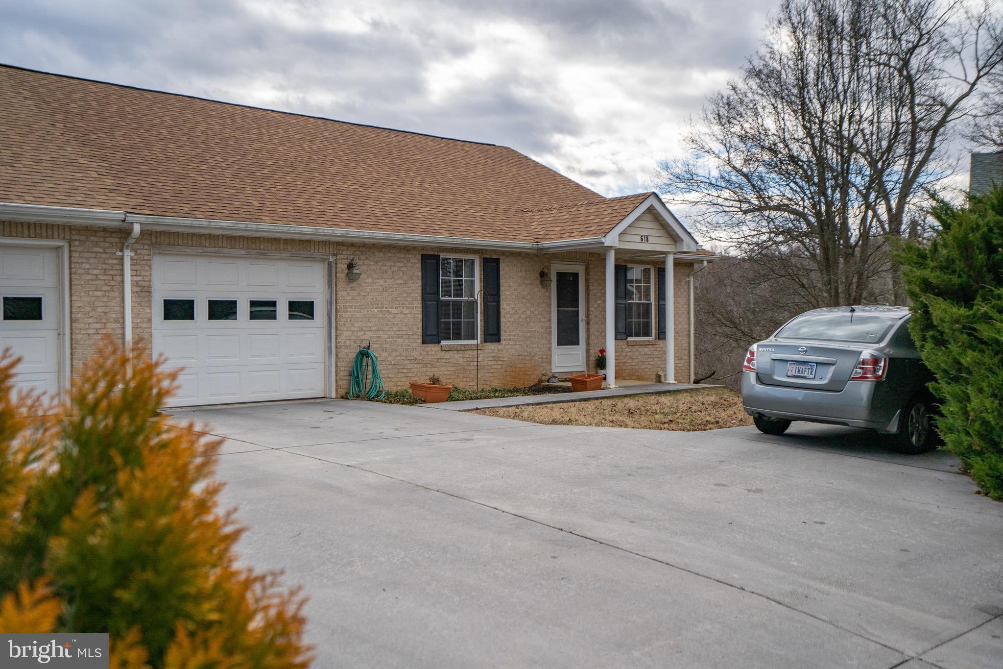 AY VIEW ESTATES - Residential