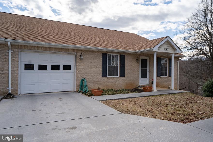 Main floor living duplex home with 1-car garage in the town of Front Royal, with no HOA! Home sits on a cul-de-sac and is convenient to everything Front Royal has to offer. Less than a mile to Eastham Park and the boat landing on the Shenandoah River. This home has berber carpet, a large living room, separate dining room with a door to the deck (winter mountain views), a large primary bedroom with en-suite bathroom/laundry and a big walk-in closet, a 2nd bedroom and hall bath. The unfinished walkout basement has high ceilings and a bathroom rough-in and is ready for you to make it your own. Double your square footage, add a bedroom and bathroom...whatever your hear desires! Roof 2018, HVAC 2015, Appliances 2019.