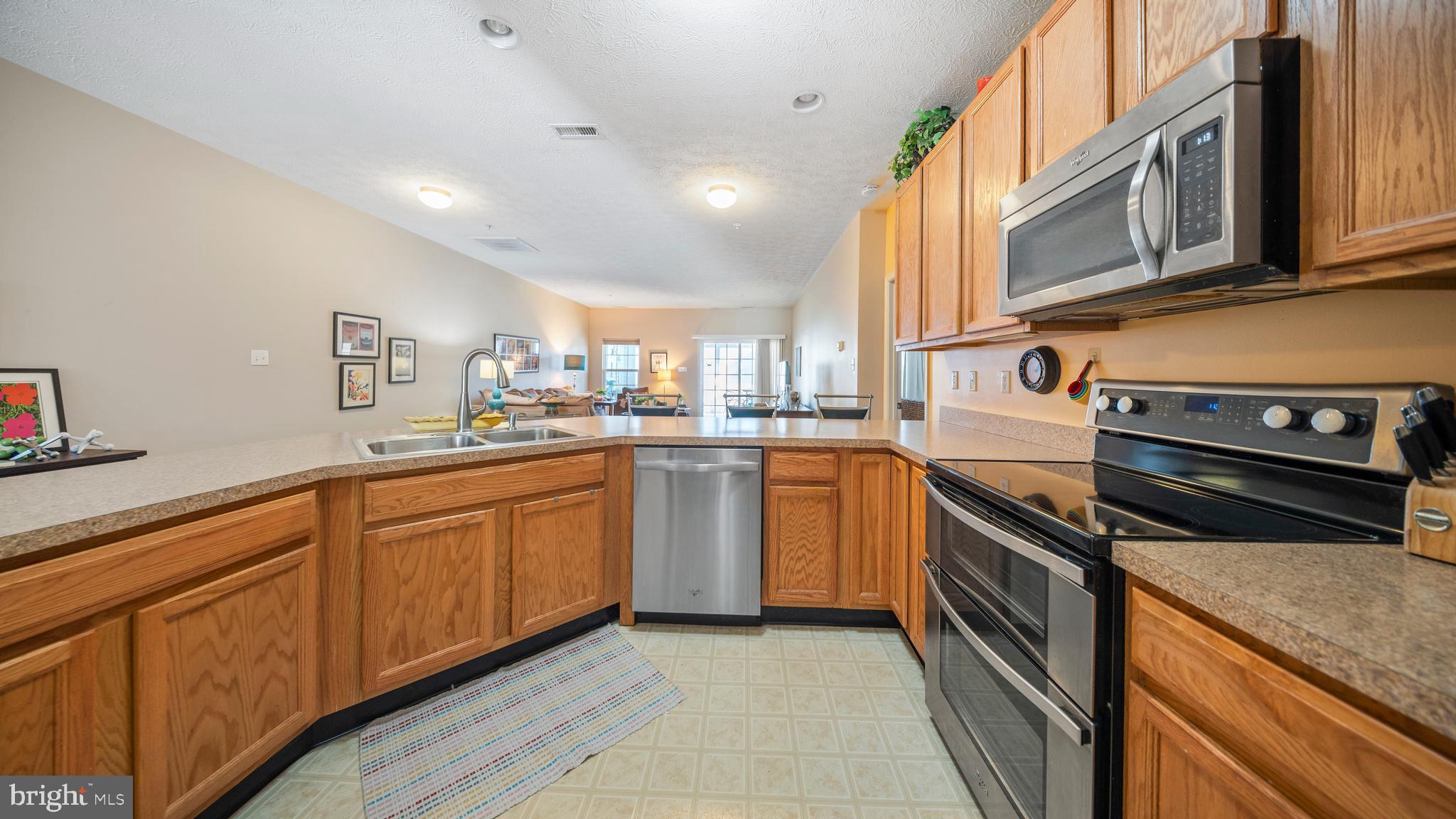 WOOD CREEK GOLF COMM - Residential