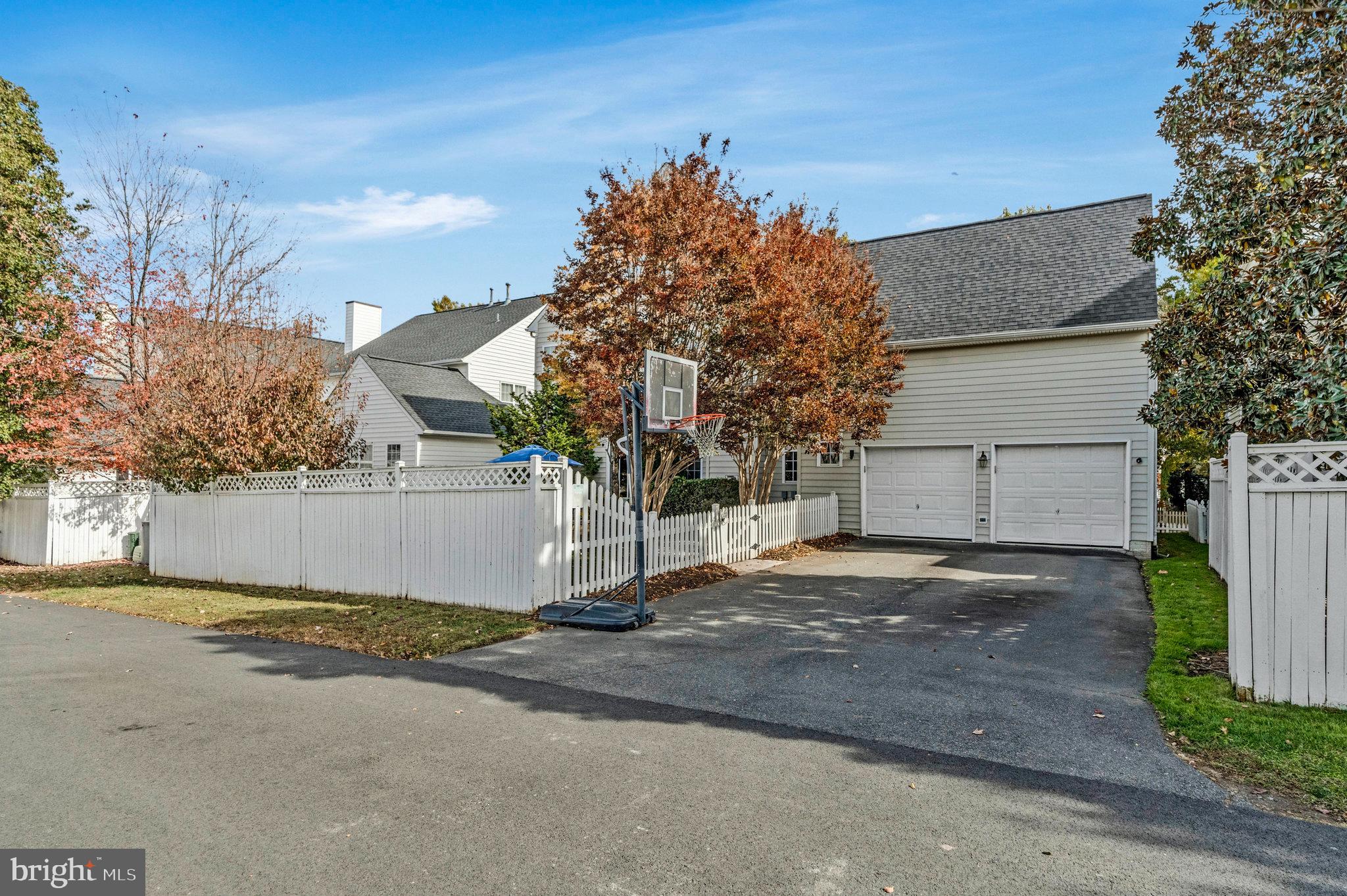 BELMONT GREENE - Residential