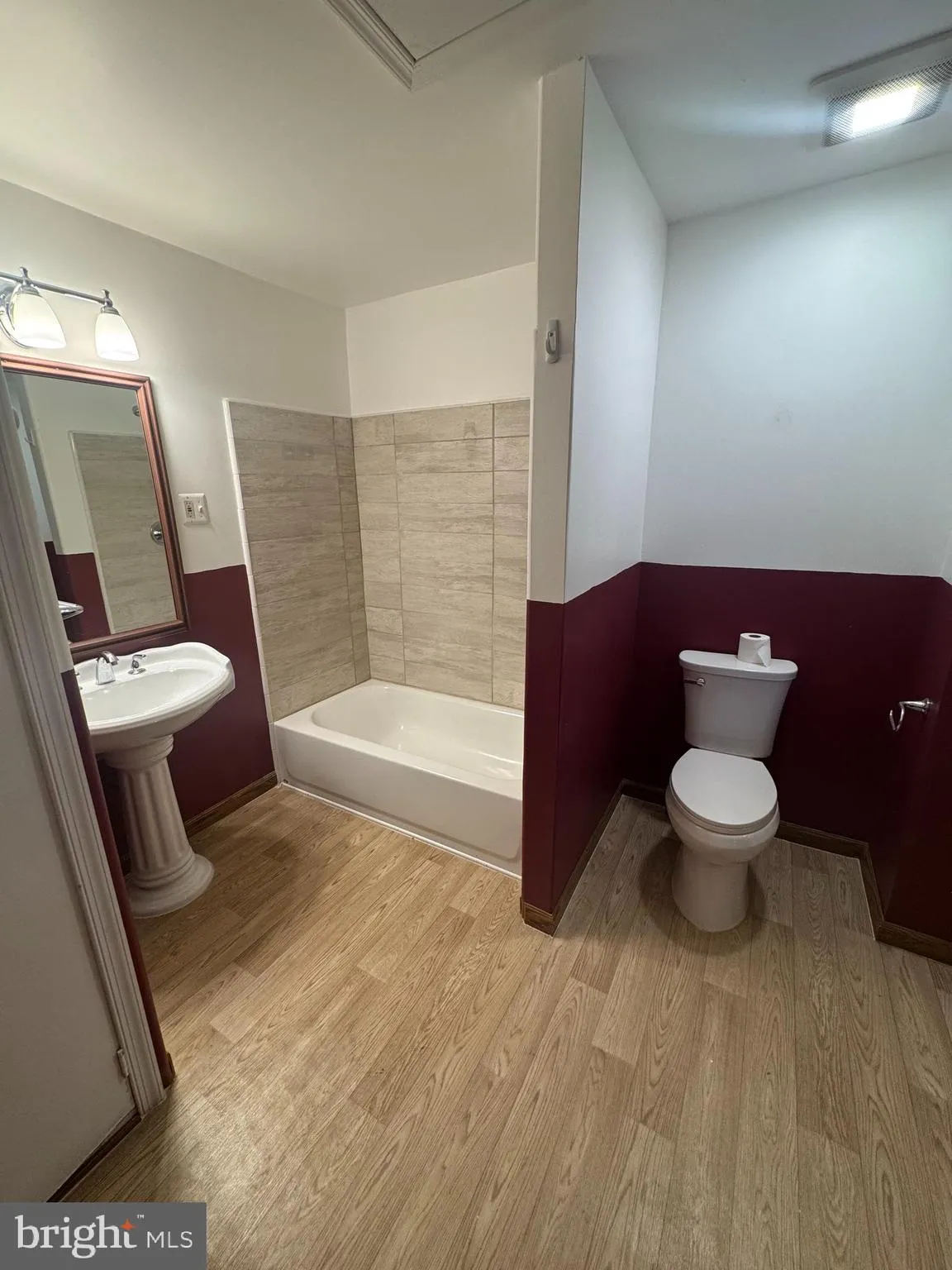 Frackville, Pennsylvania 17931, United States, 1 Bedroom Bedrooms, ,1 BathroomBathrooms,Residential,Active,234625