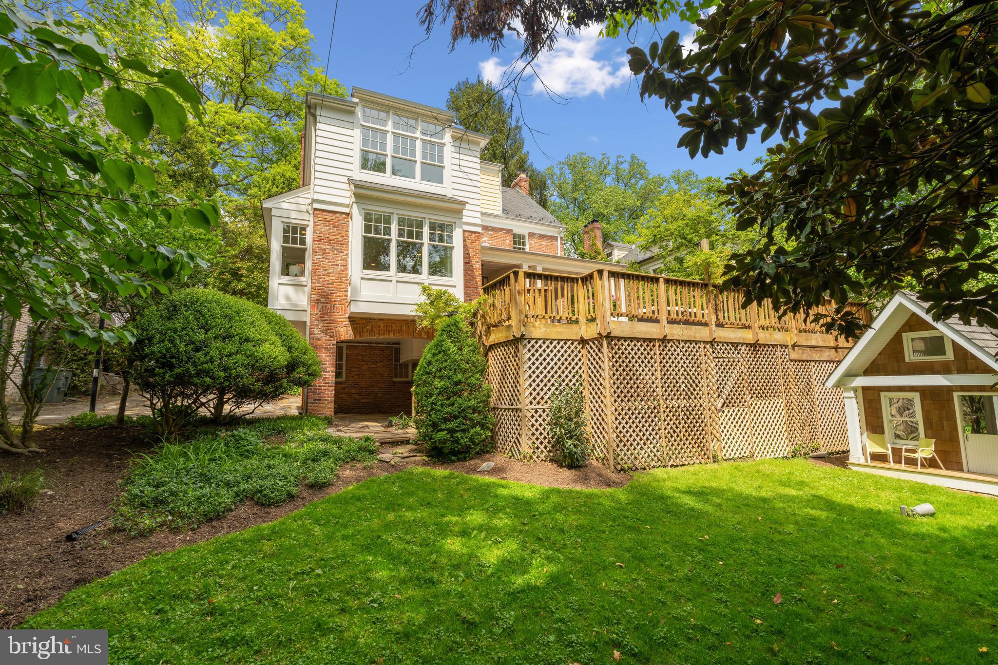 NORTH CLEVELAND PARK - Residential