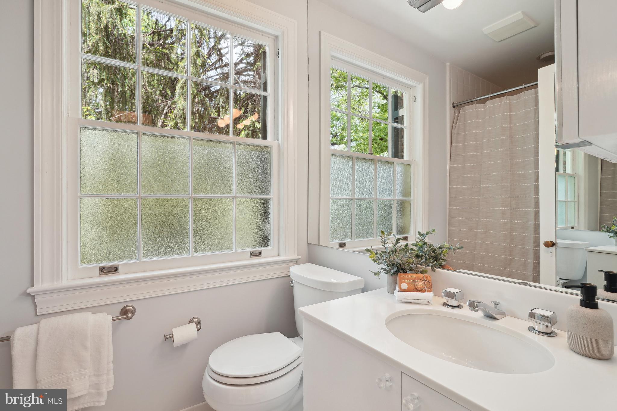 NORTH CLEVELAND PARK - Residential