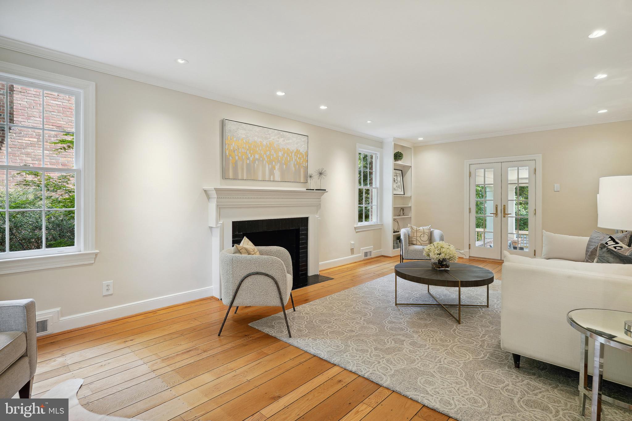 NORTH CLEVELAND PARK - Residential