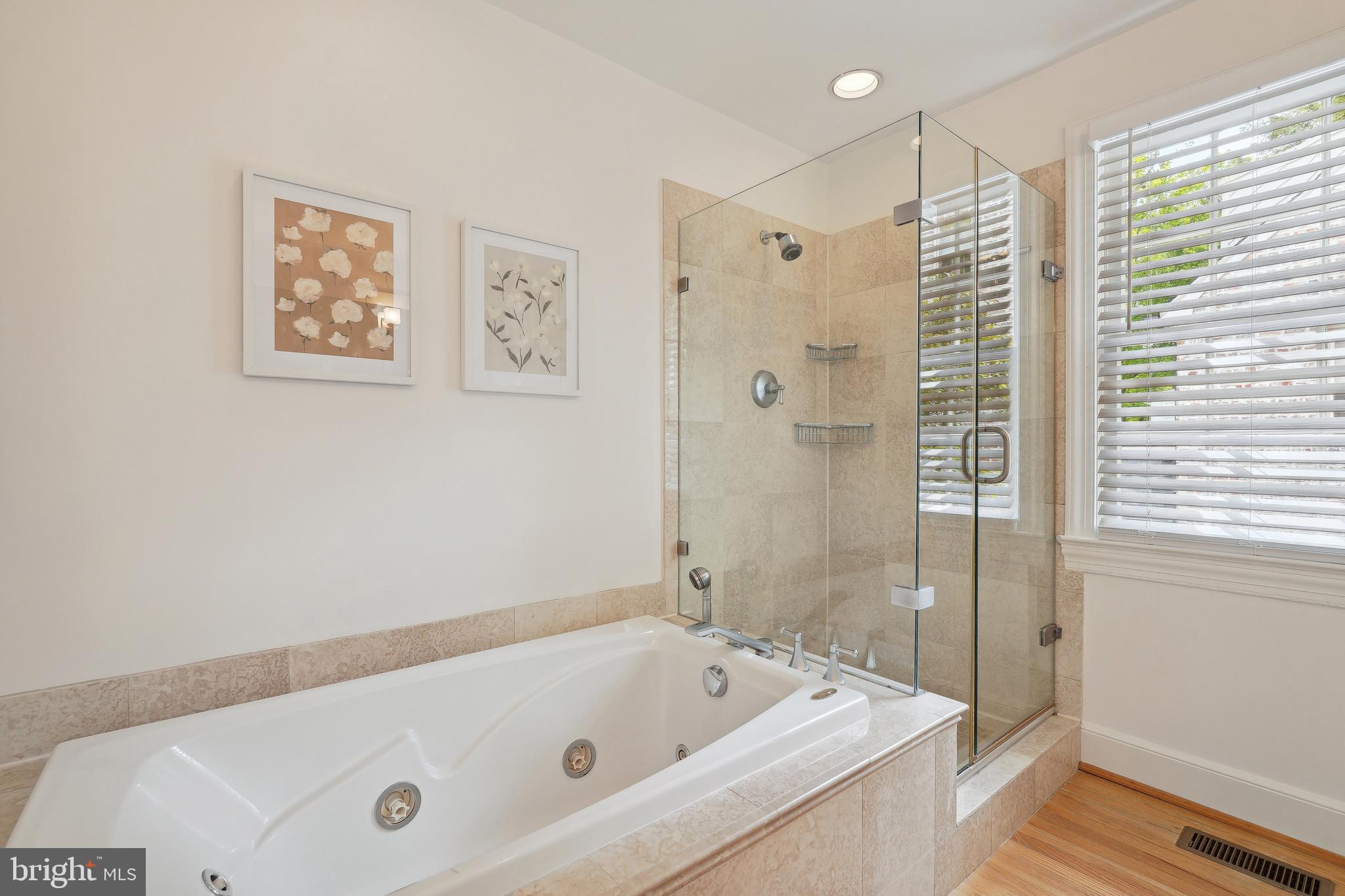 NORTH CLEVELAND PARK - Residential