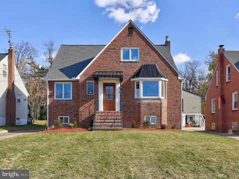 Photo of 1202 Krueger Avenue, BALTIMORE, MD 21237 (MLS # MDBC2146084)