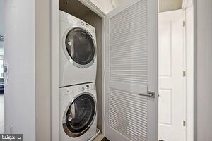 DOWNTOWN BETHESDA - Residential Lease