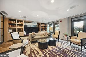 DOWNTOWN BETHESDA - Residential Lease