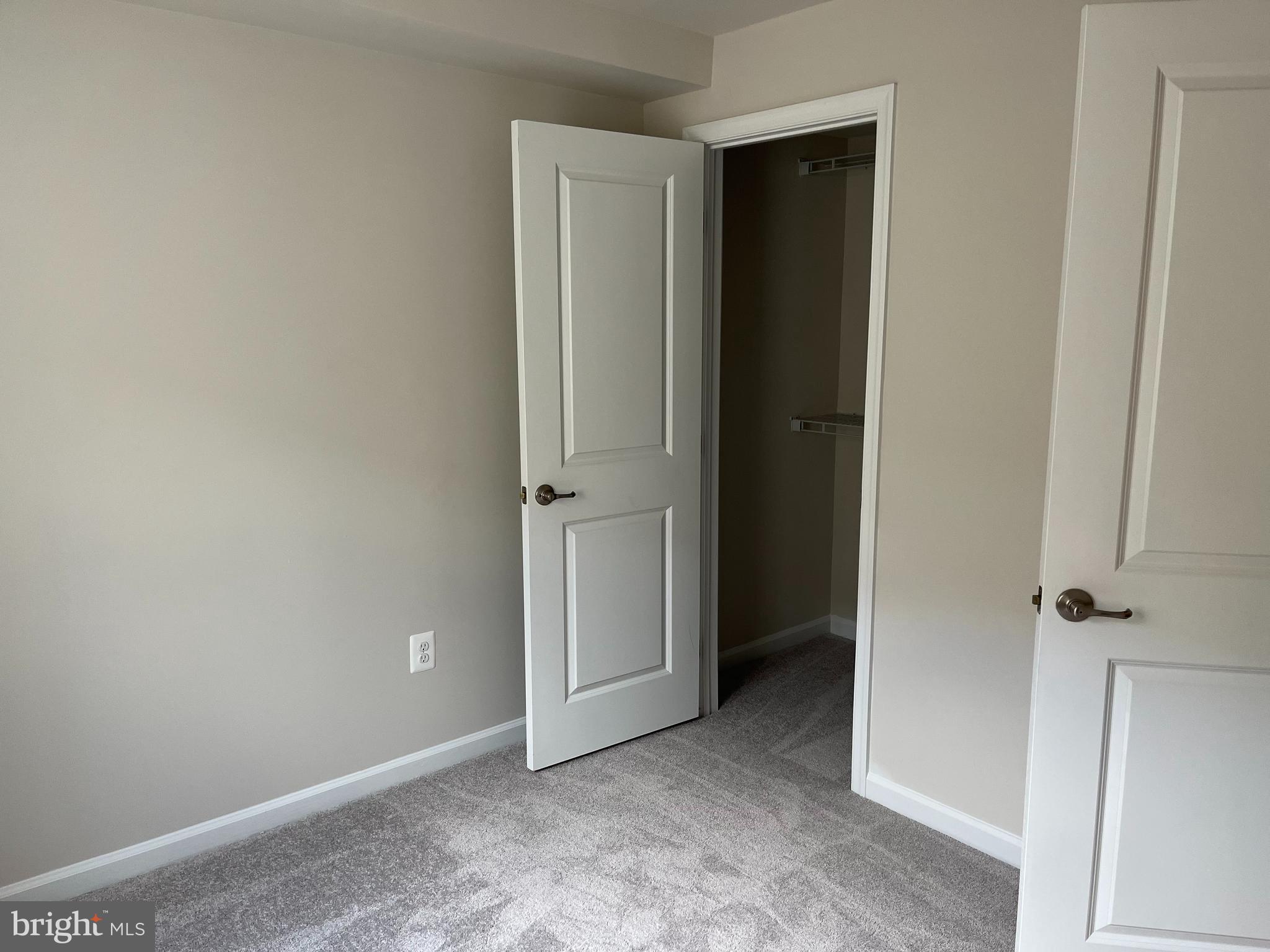 PARKSIDE - Residential Lease