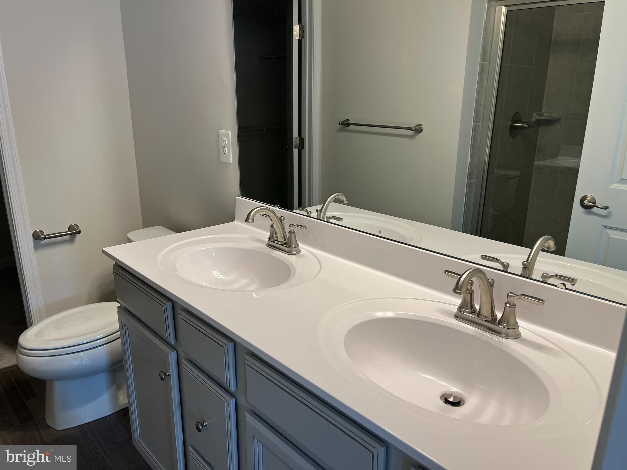 PARKSIDE - Residential Lease