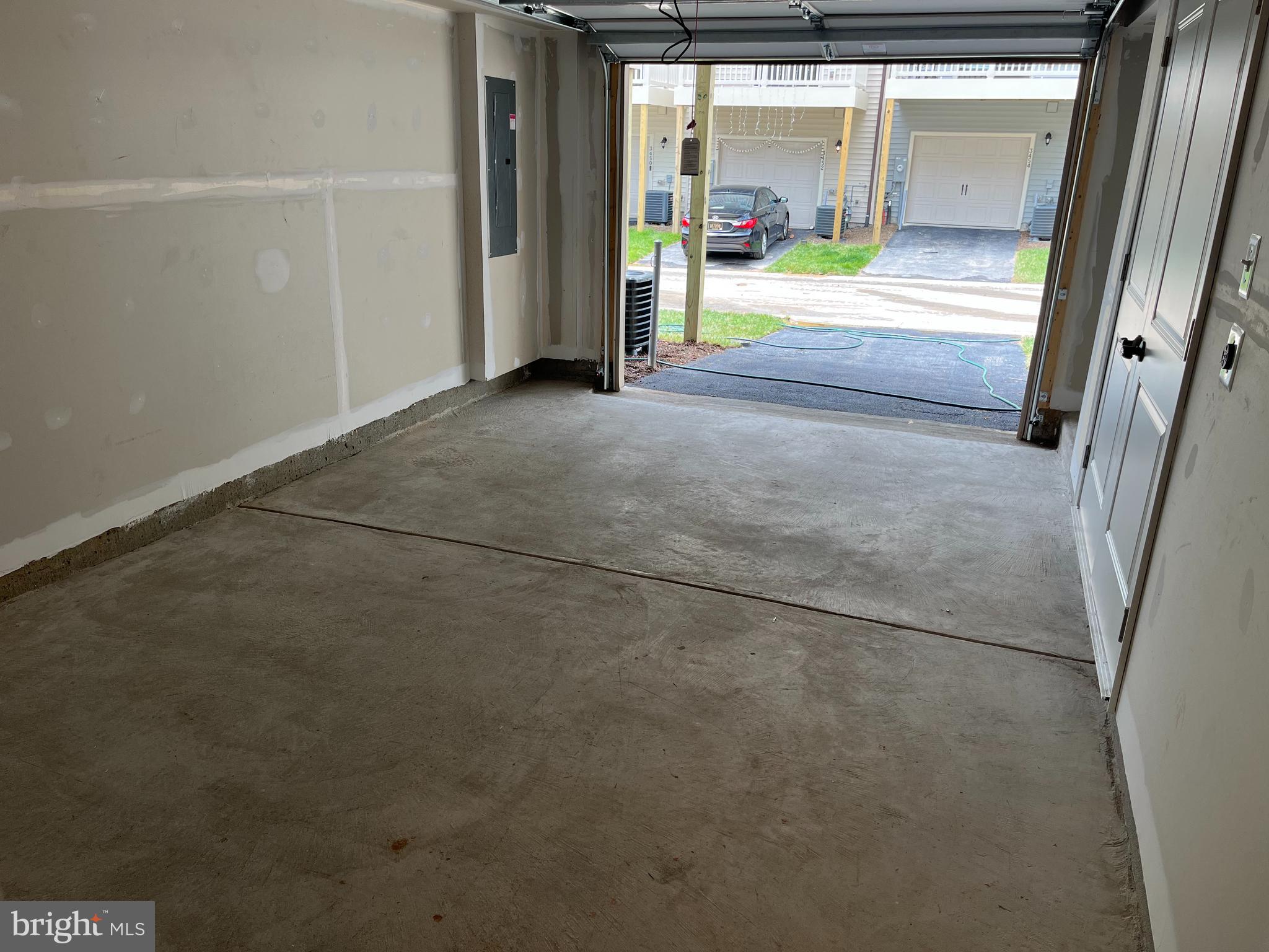 PARKSIDE - Residential Lease