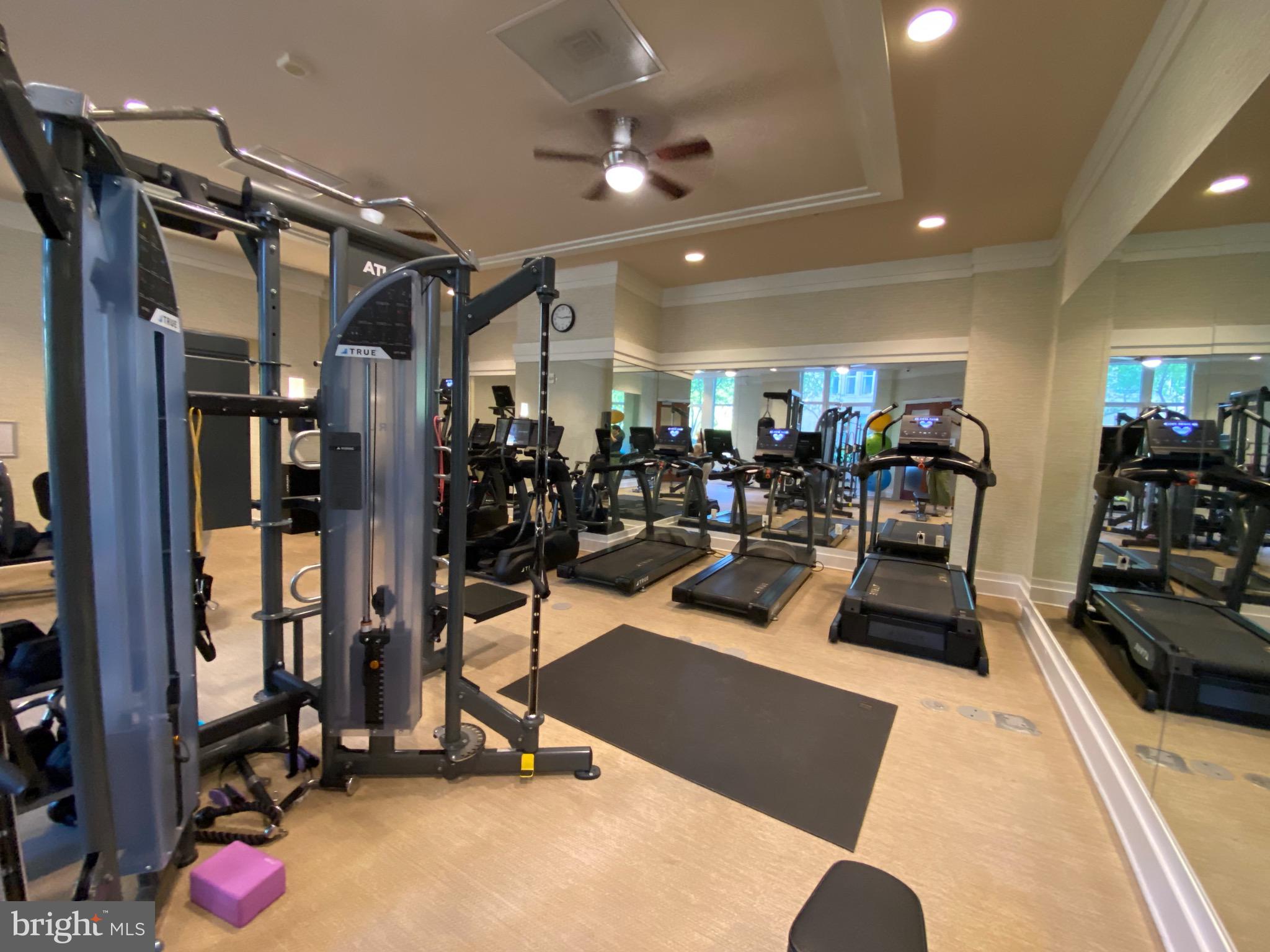 ONE PARK CREST - Residential