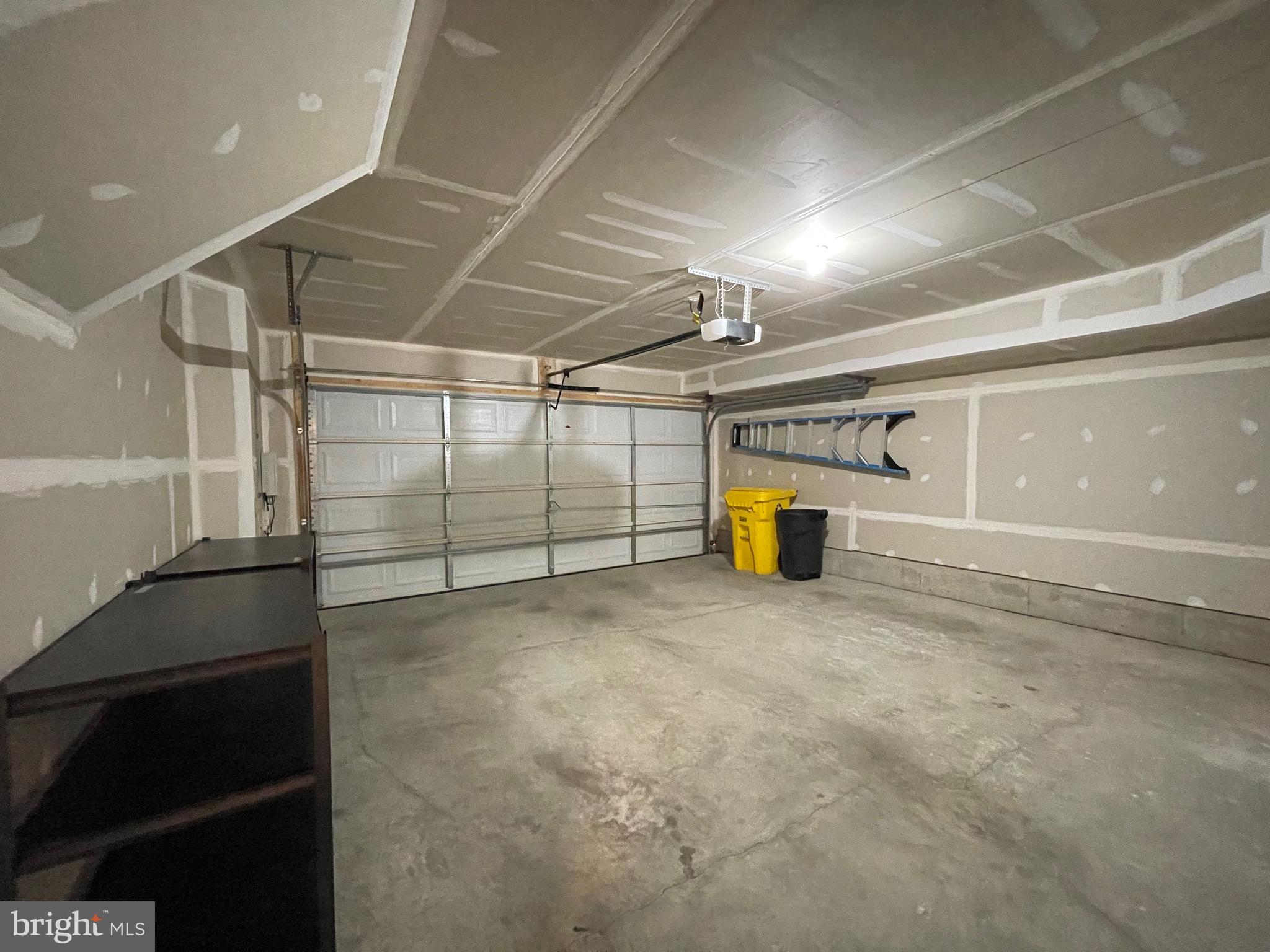 FIELDSTONE PRESERVE - Residential Lease