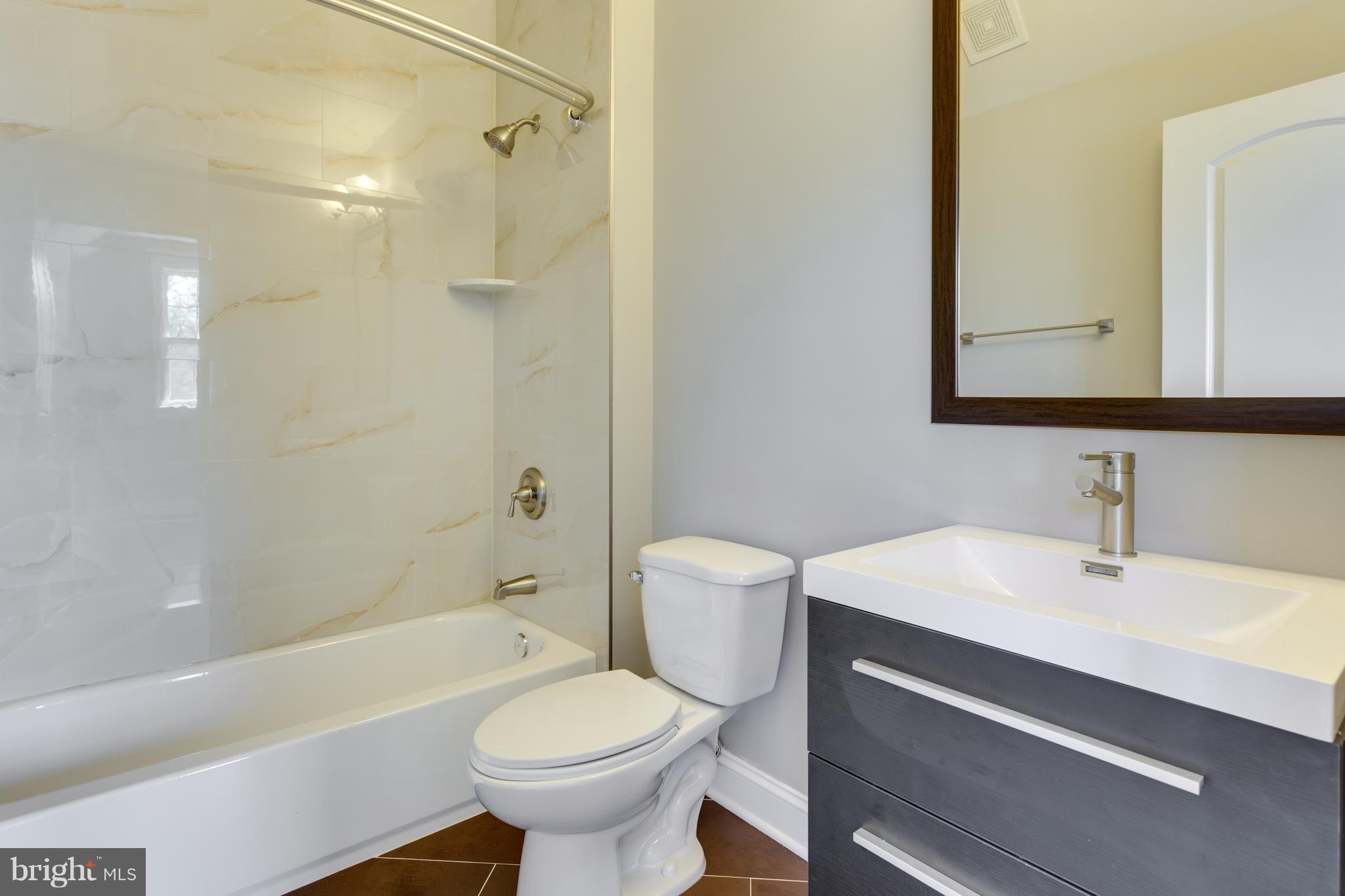 KENT GARDENS - Residential