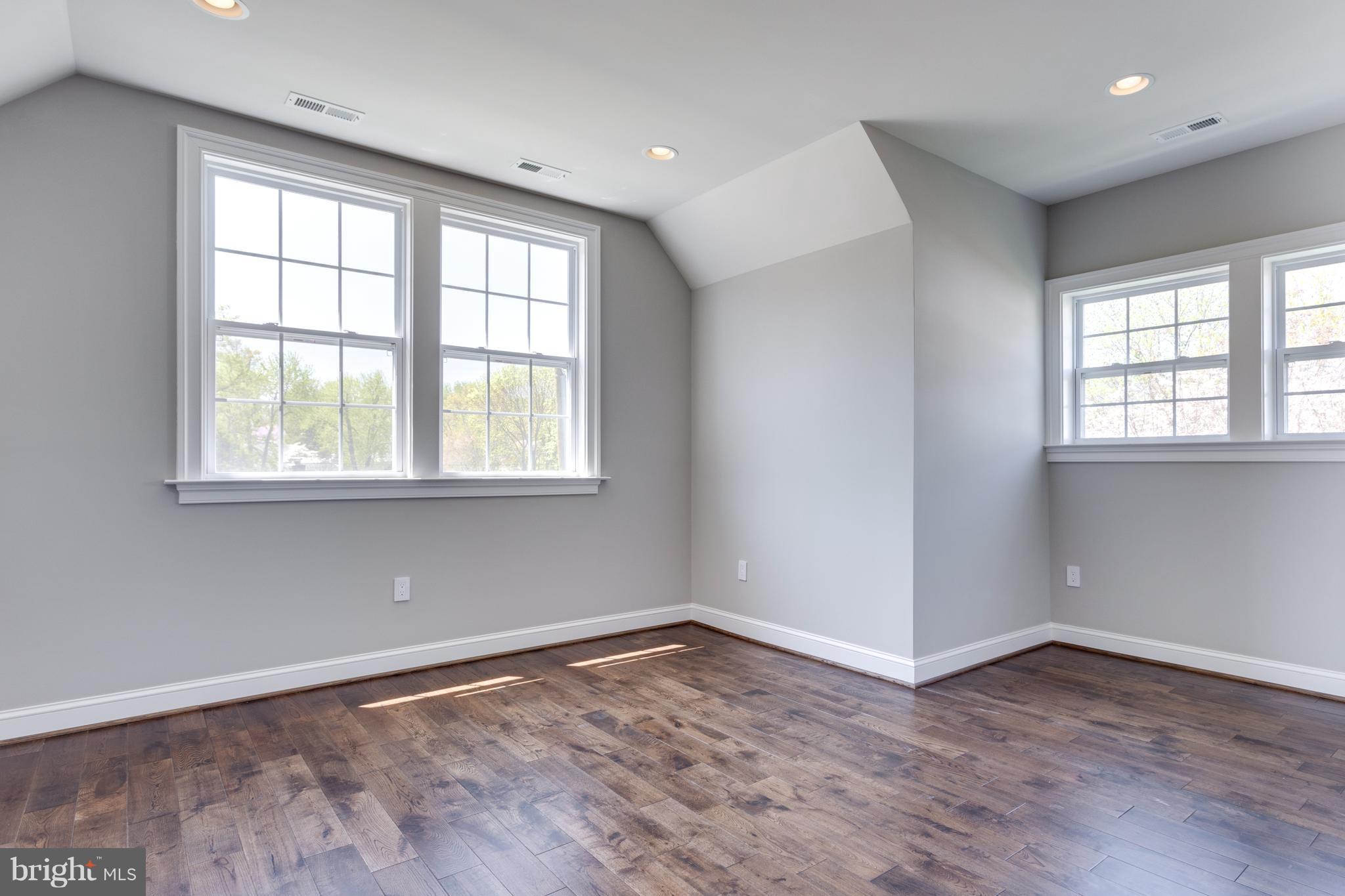 KENT GARDENS - Residential