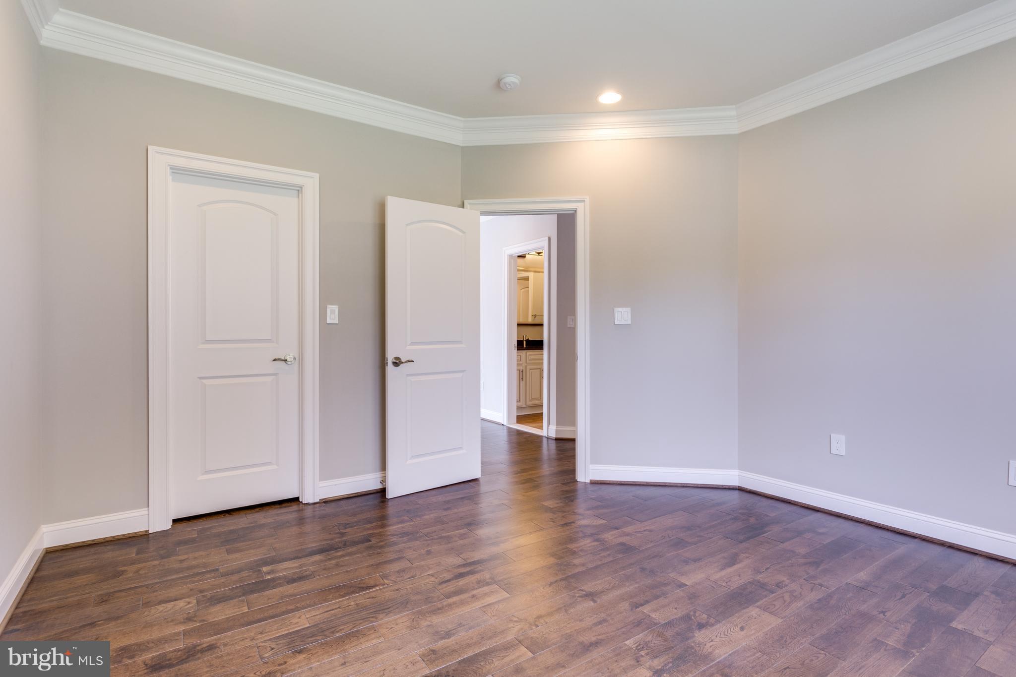 KENT GARDENS - Residential