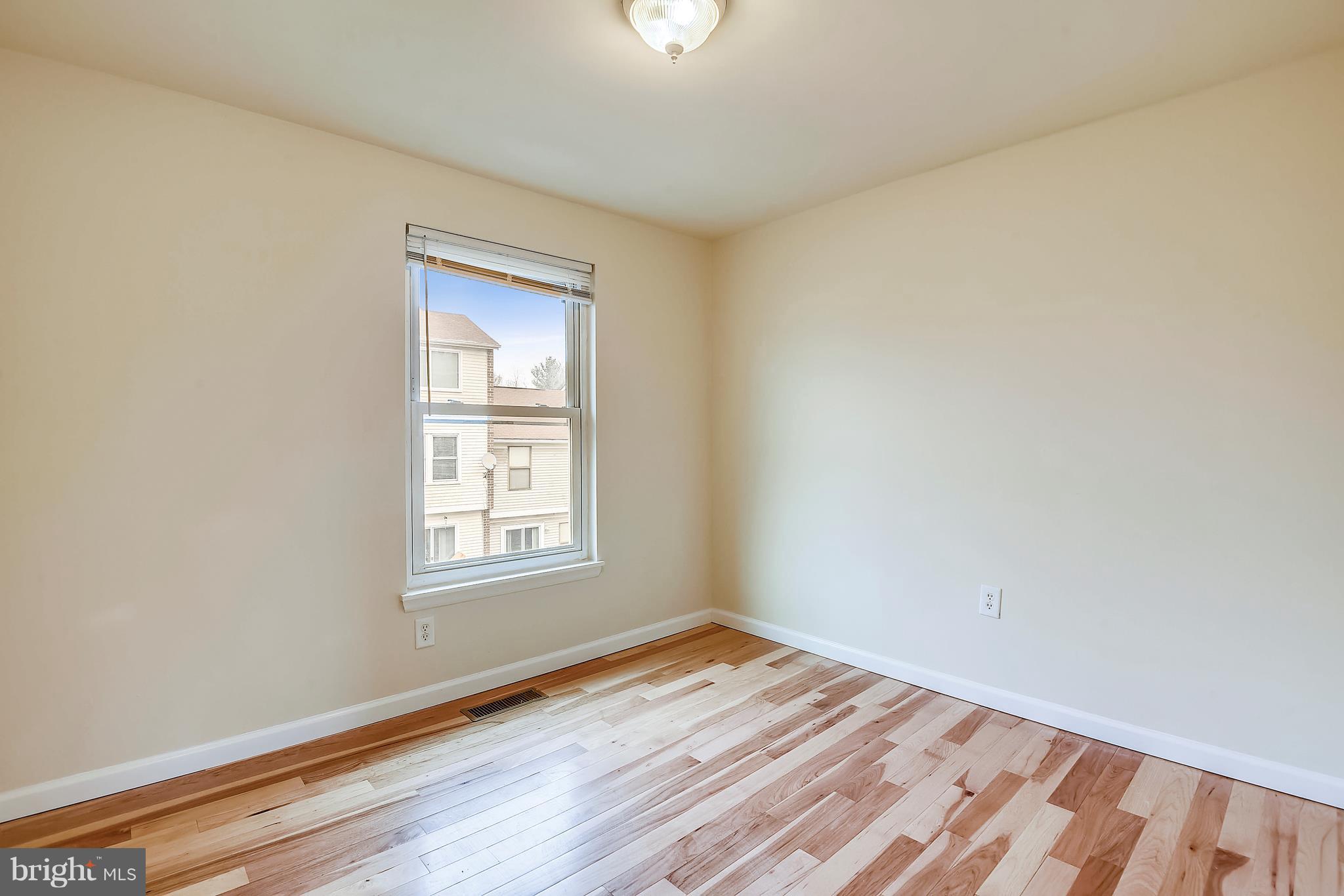 NORTH CREEK - Residential