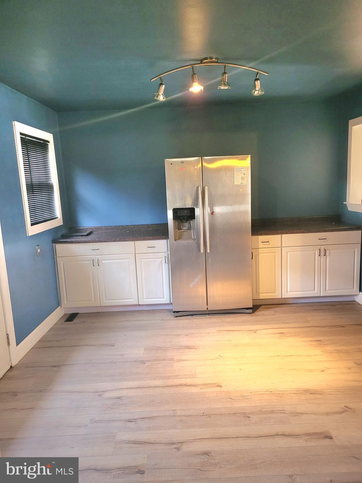 RODNEY VIL - Residential