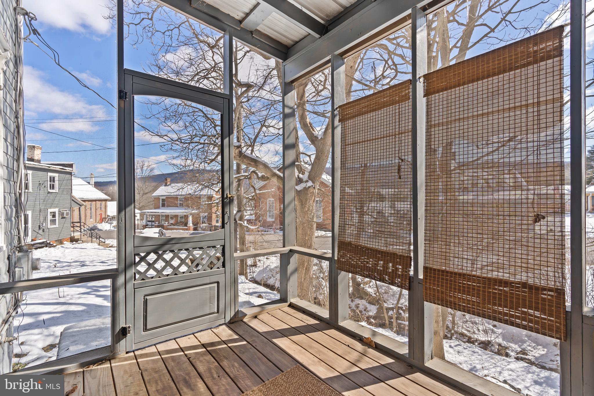 ROHRERSVILLE - Residential