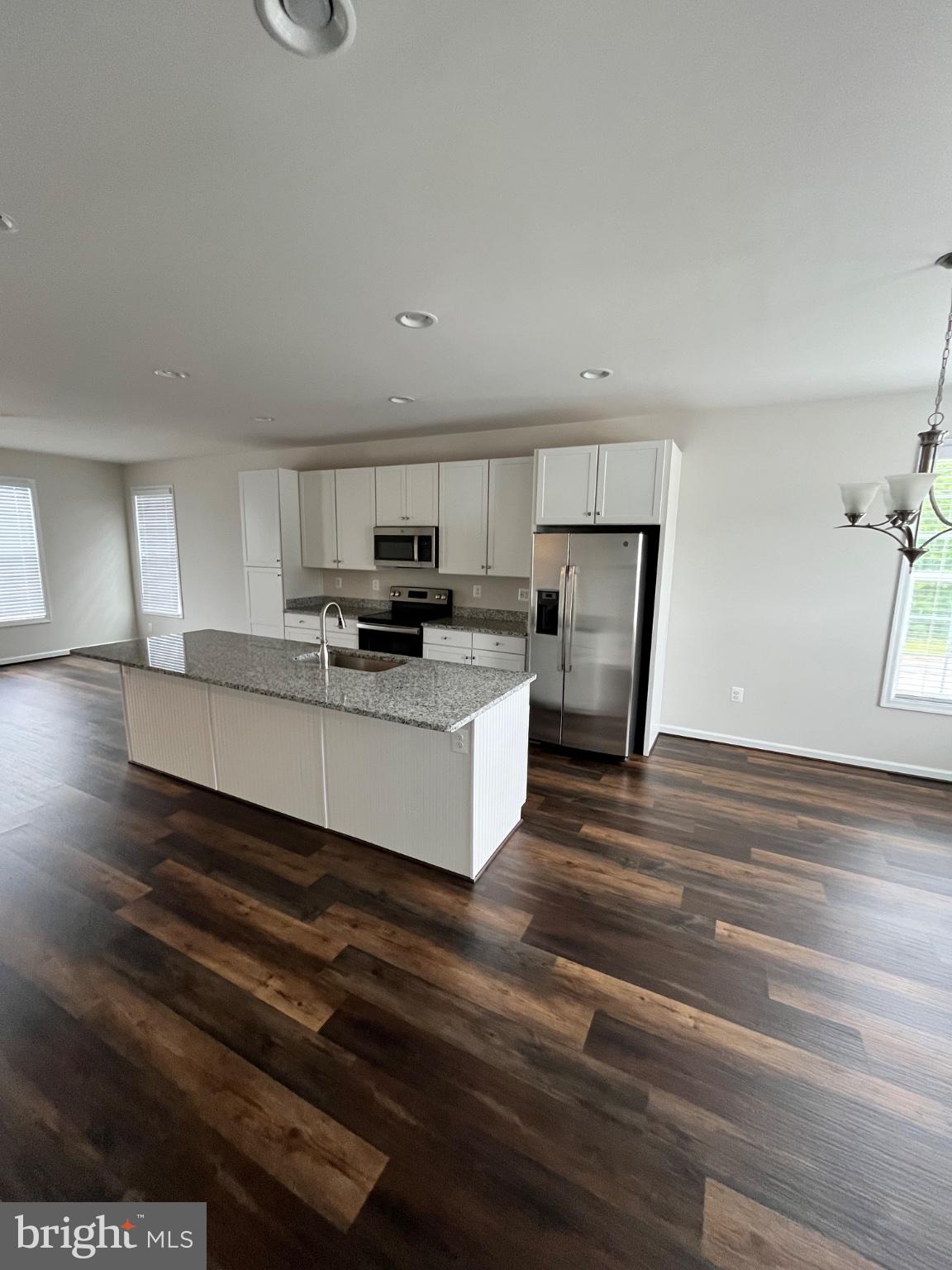 12103 BOWLING FARM COURT